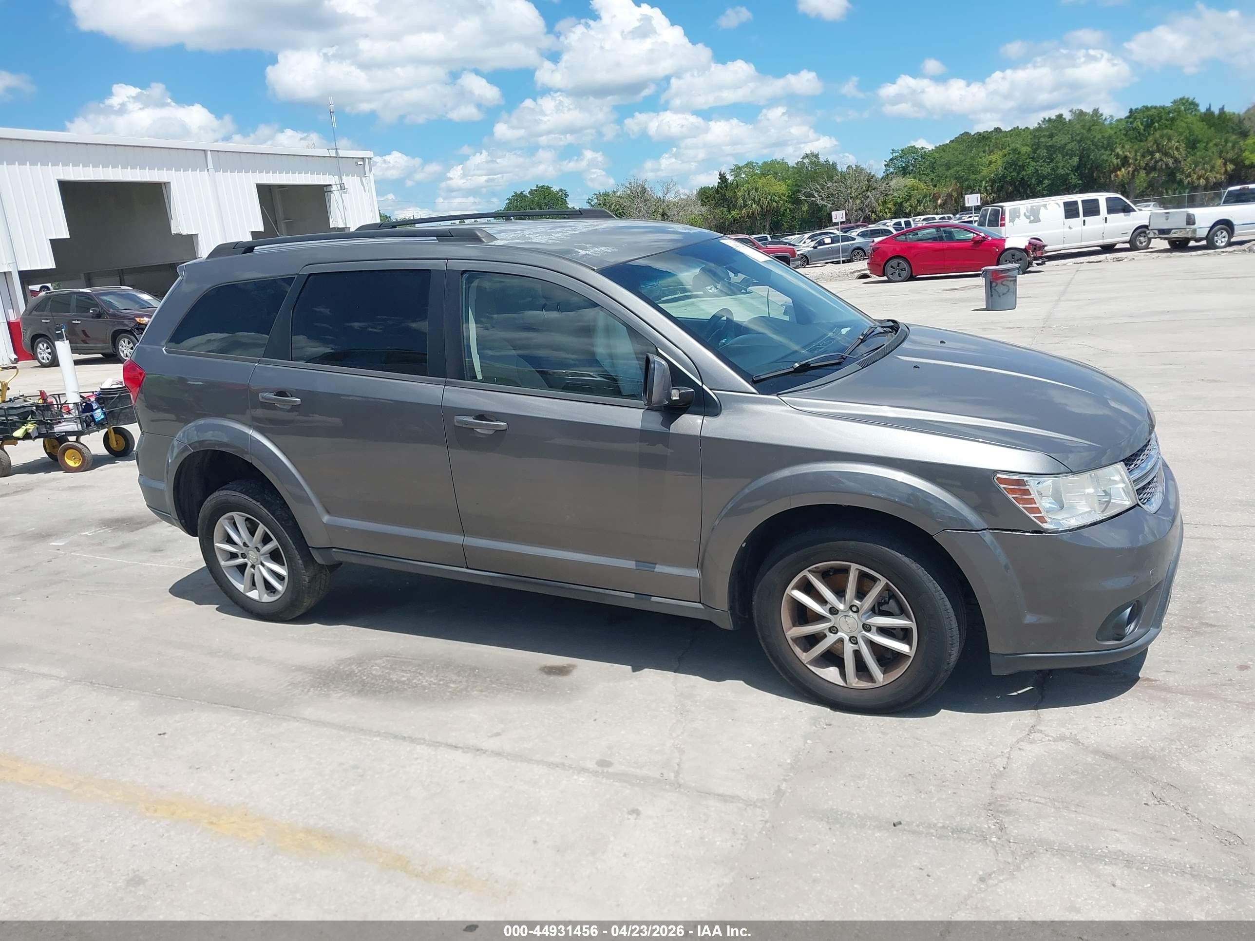 2013 Dodge Journey Sxt Silver vin: 3C4PDCBG5DT571037