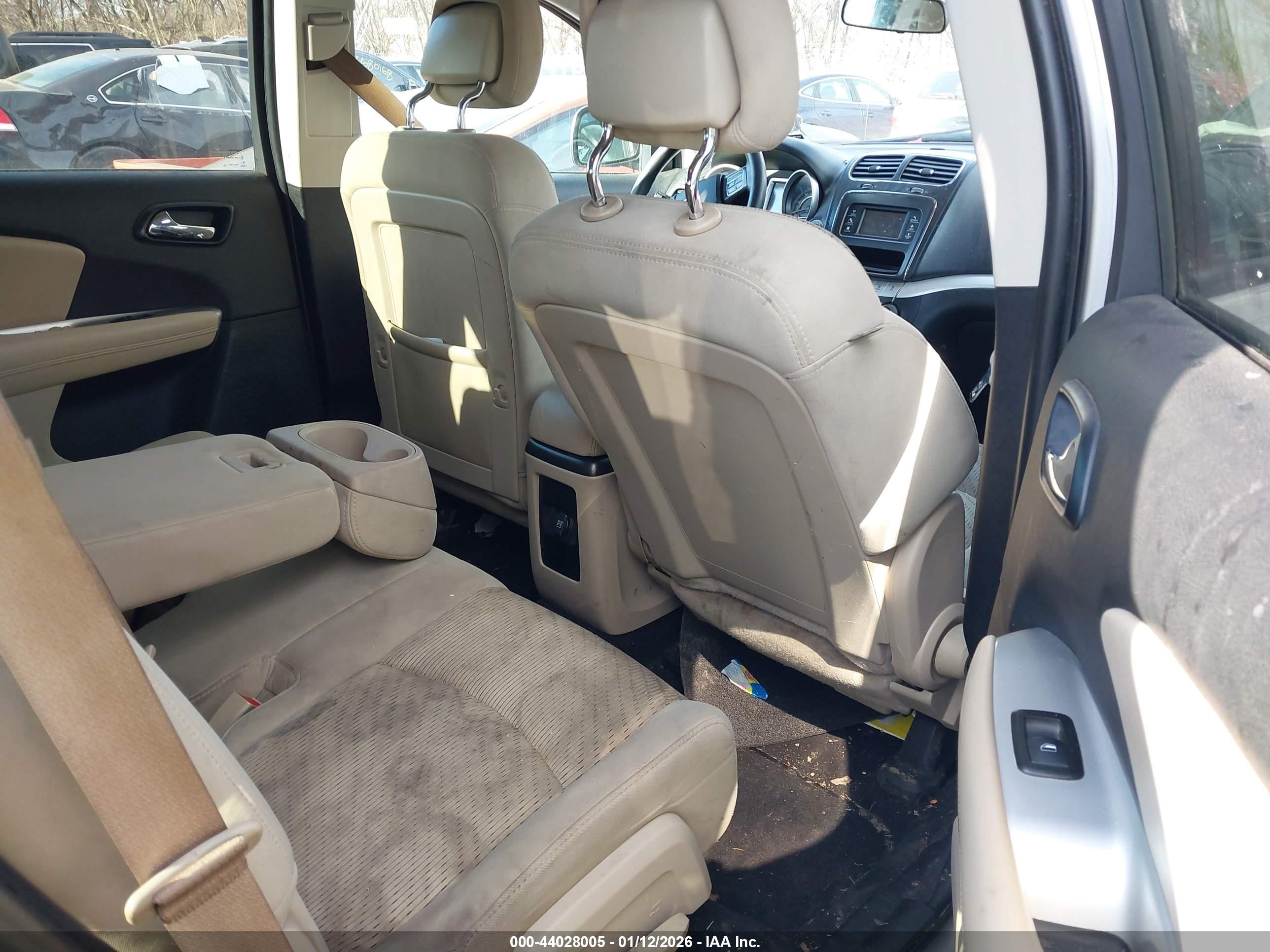 2013 Dodge Journey Sxt Silver vin: 3C4PDCBG6DT506360