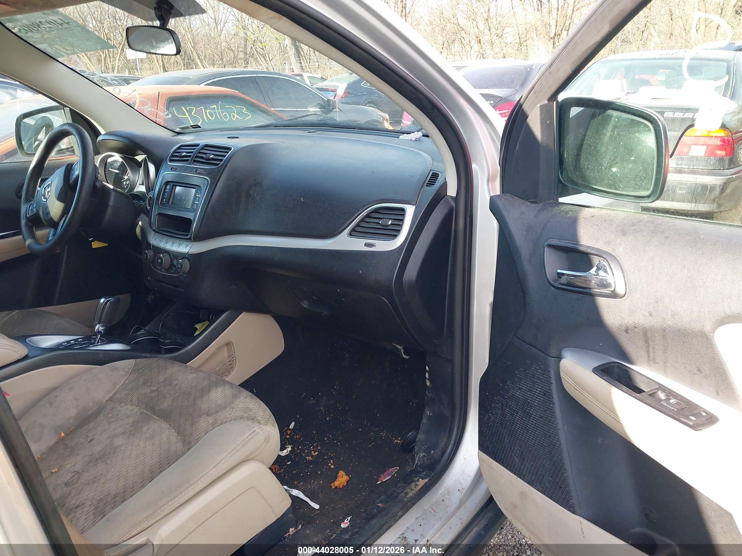 2013 Dodge Journey Sxt Silver vin: 3C4PDCBG6DT506360