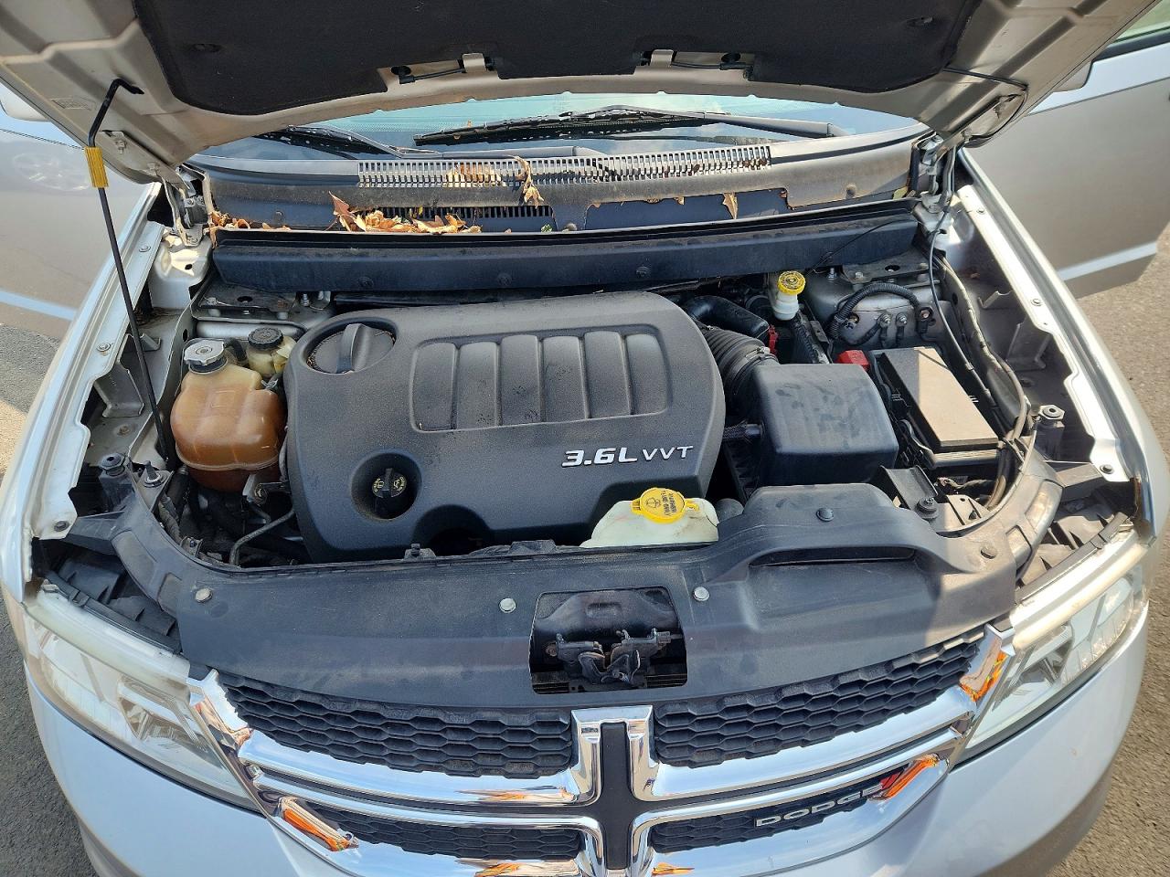 2013 Dodge Journey Sxt Silver vin: 3C4PDCBG6DT618205