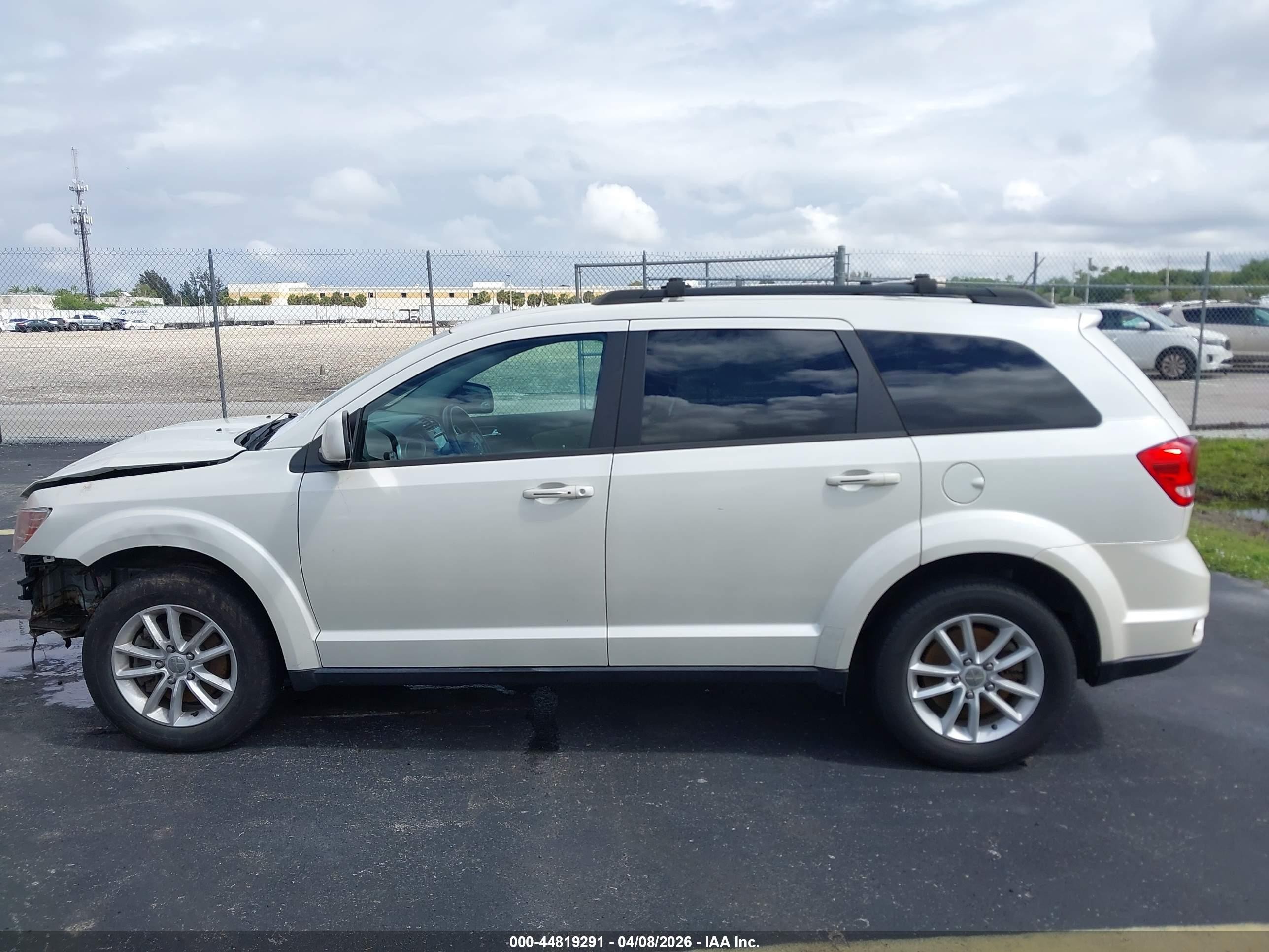 2015 Dodge Journey Sxt White vin: 3C4PDCBG6FT530984