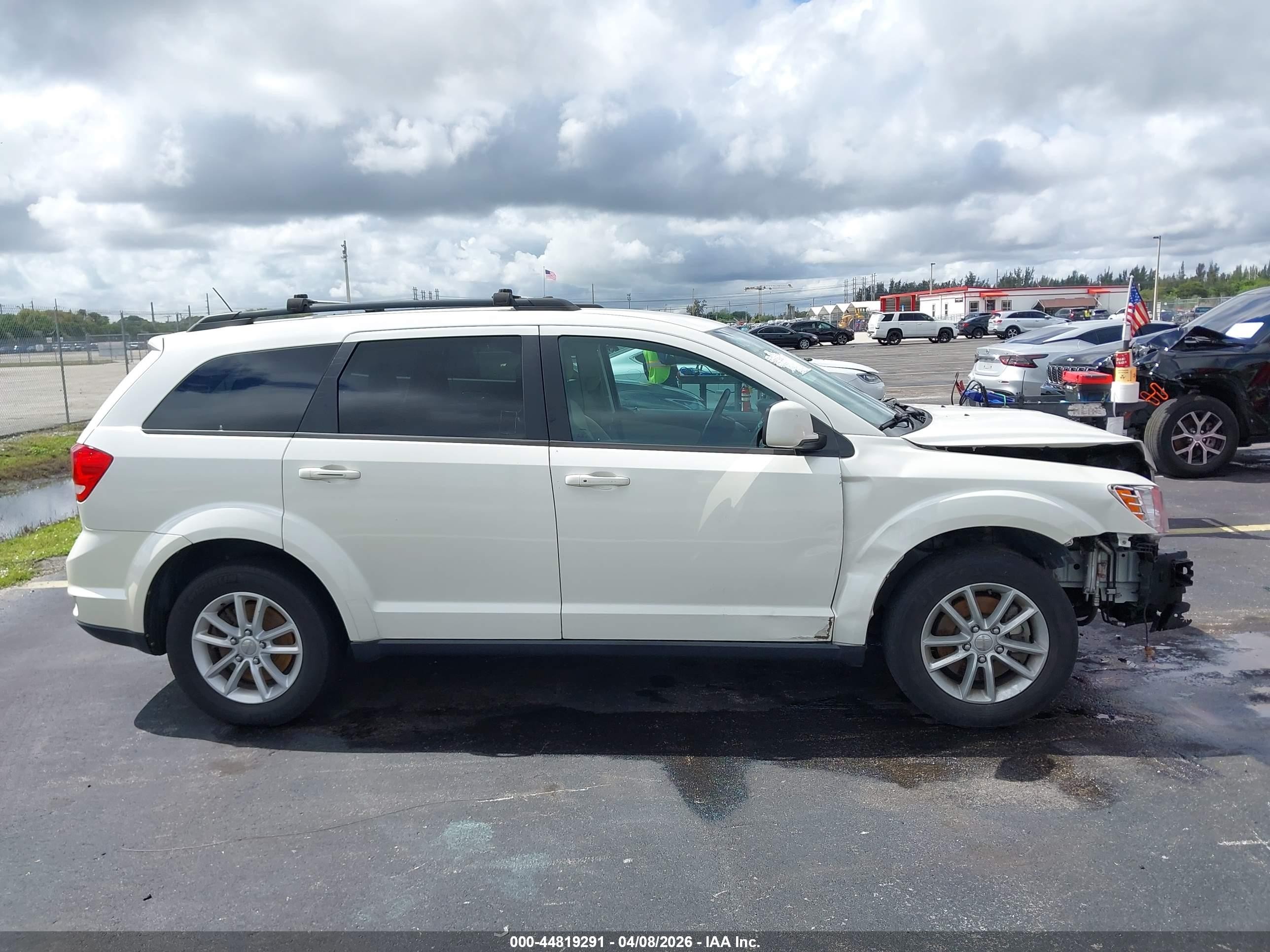 2015 Dodge Journey Sxt White vin: 3C4PDCBG6FT530984