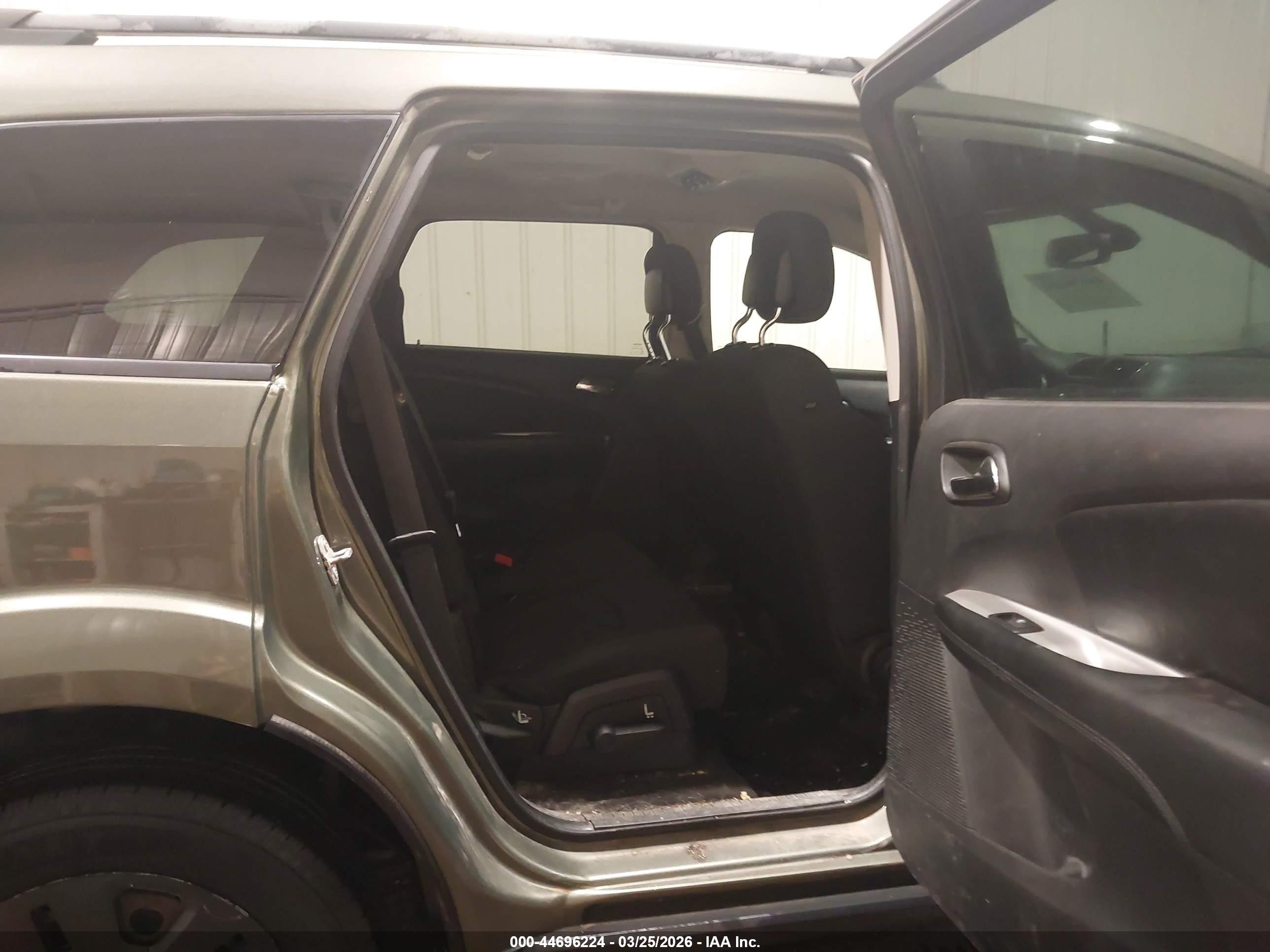 2018 Dodge Journey Sxt Green vin: 3C4PDCBG6JT507892