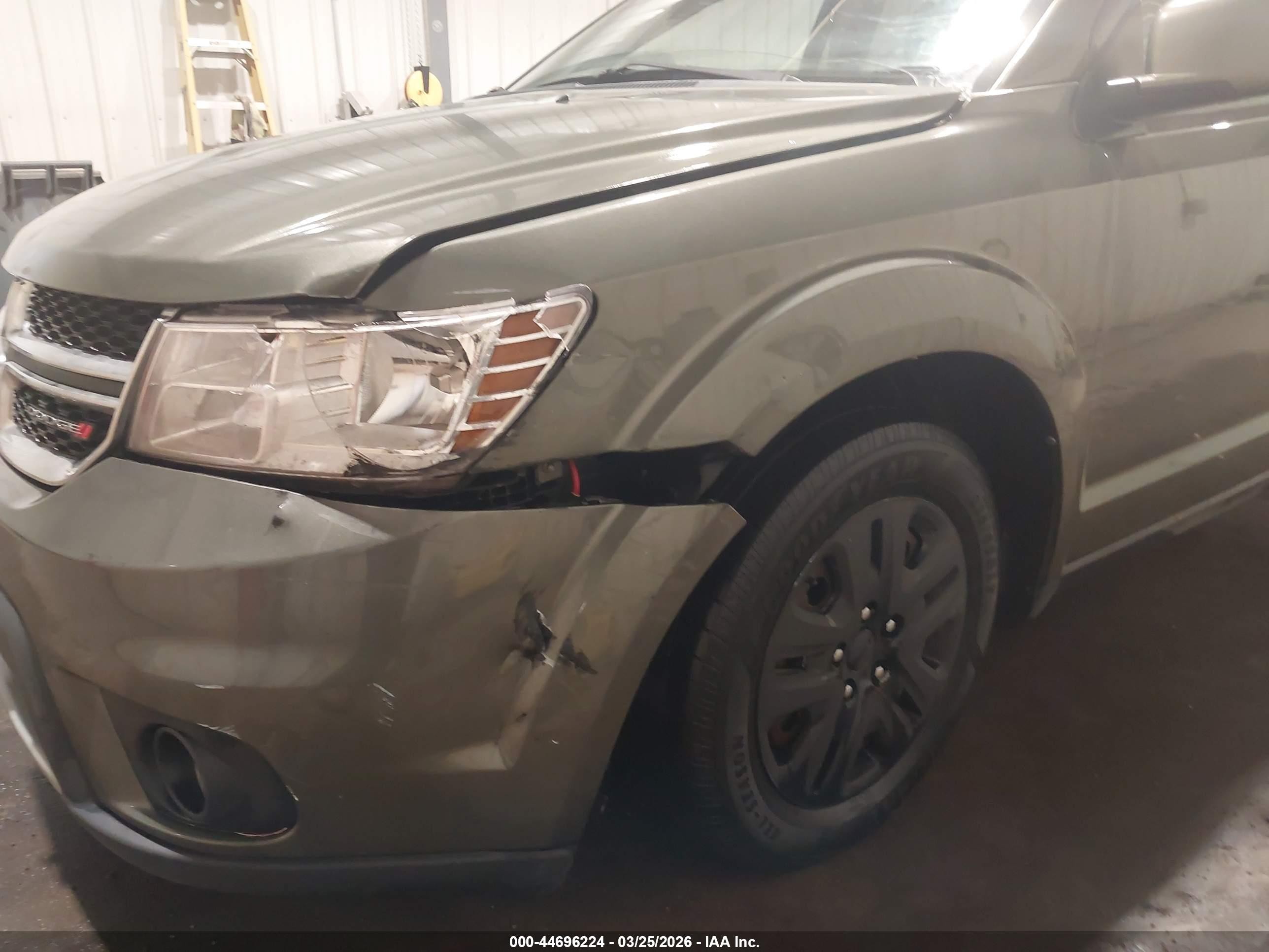 2018 Dodge Journey Sxt Green vin: 3C4PDCBG6JT507892