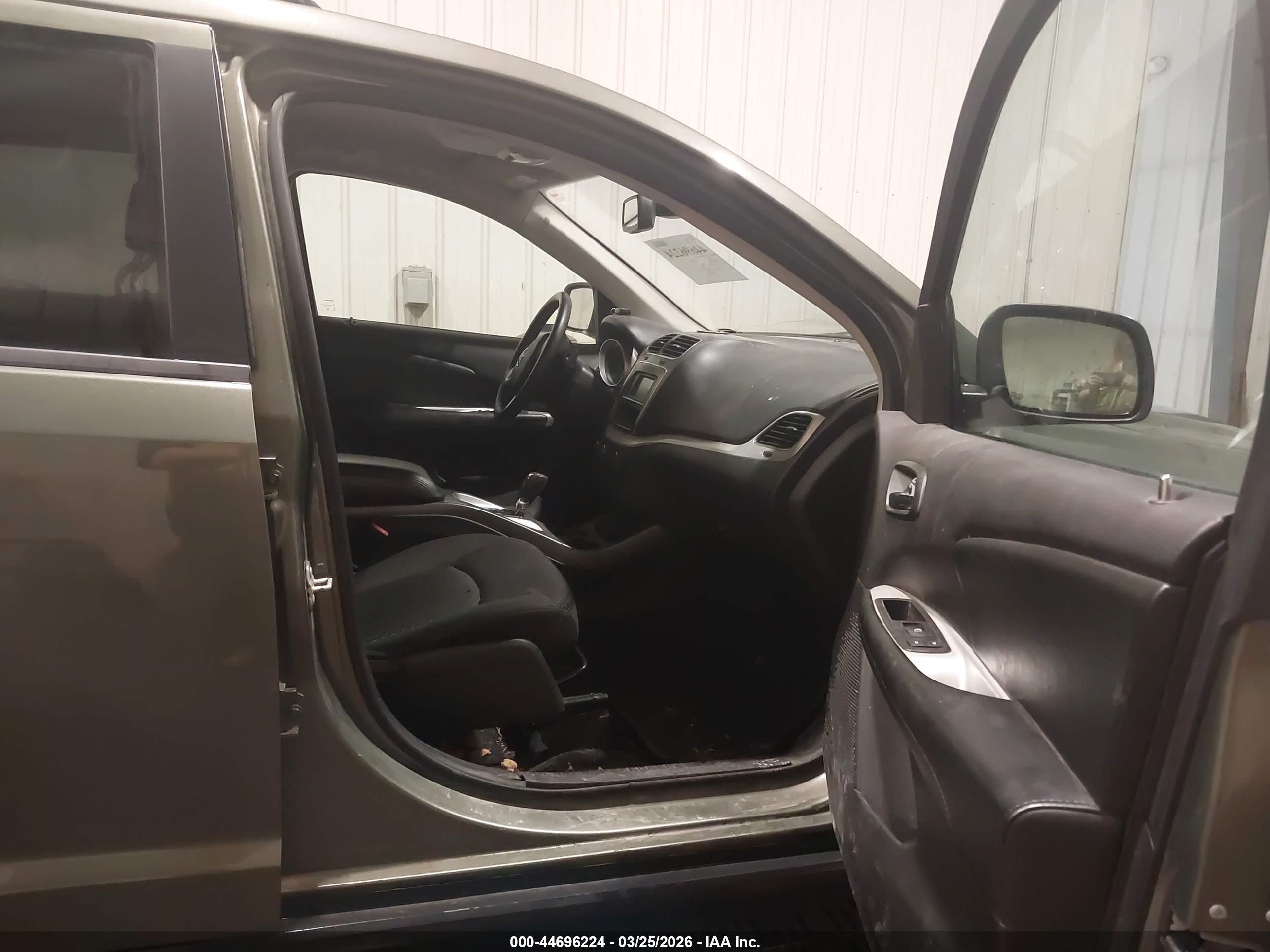 2018 Dodge Journey Sxt Green vin: 3C4PDCBG6JT507892