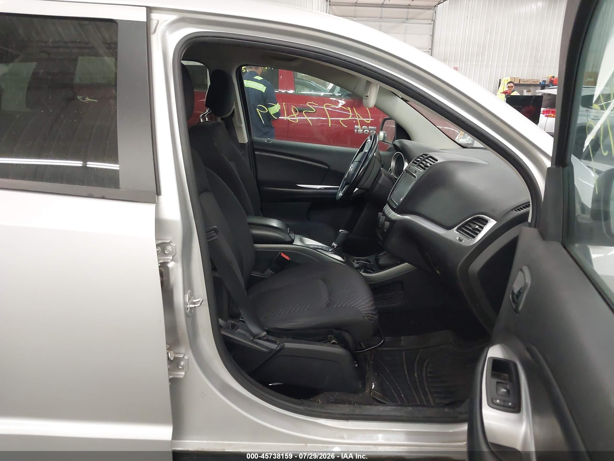 2013 Dodge Journey Sxt Silver vin: 3C4PDCBG7DT568012