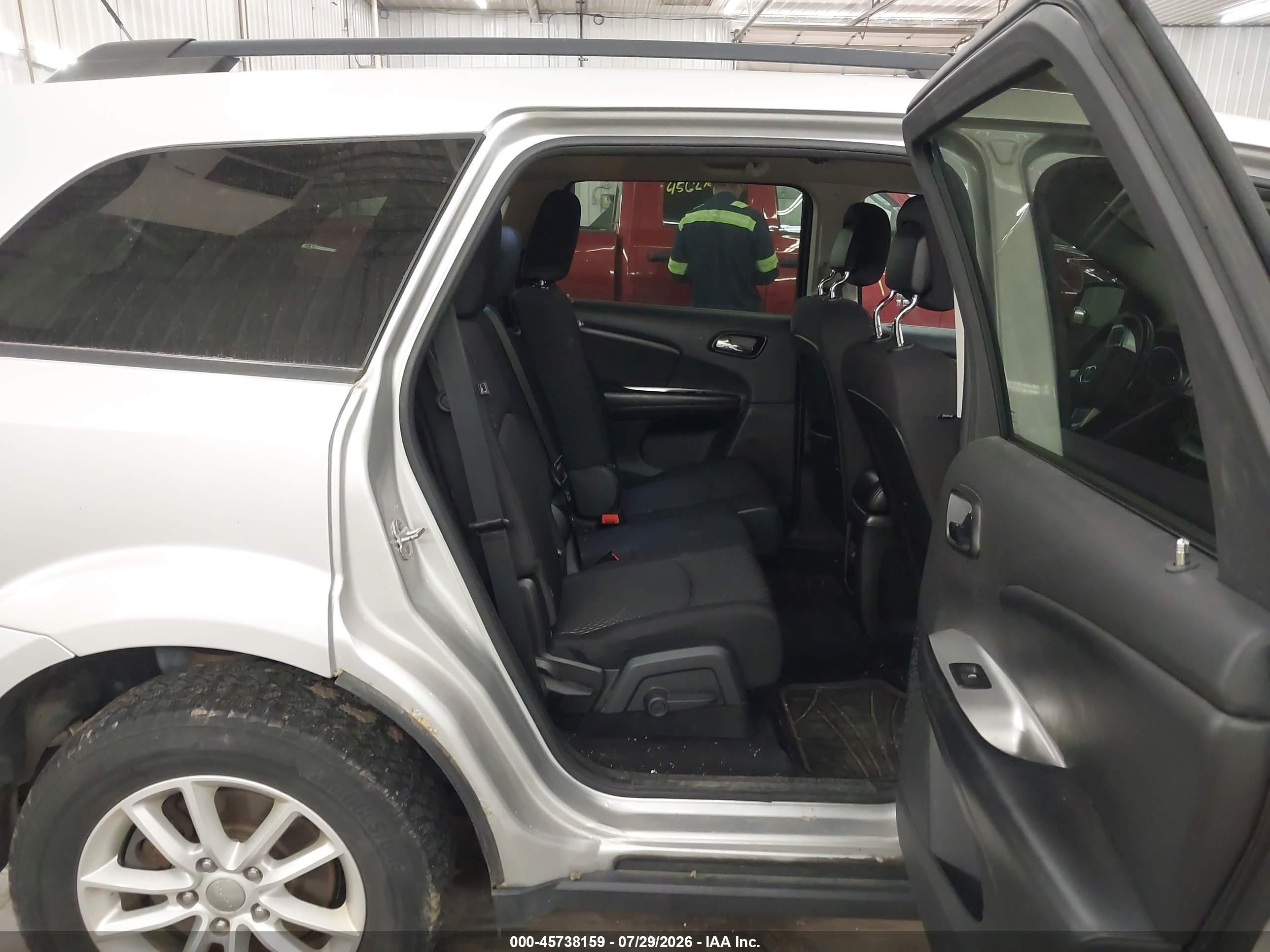 2013 Dodge Journey Sxt Silver vin: 3C4PDCBG7DT568012