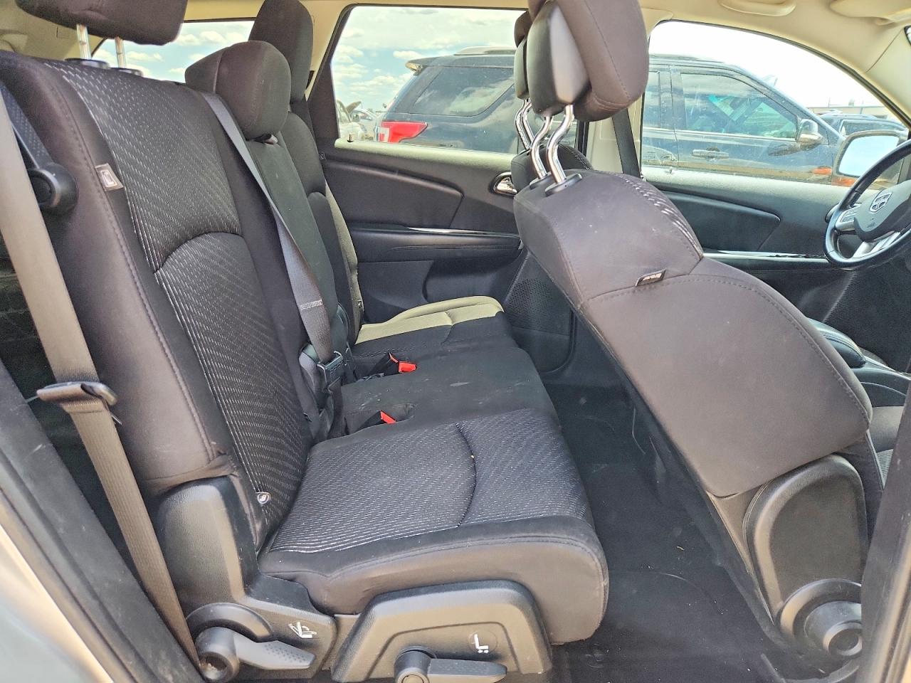 2014 Dodge Journey Sxt Silver vin: 3C4PDCBG7ET120600