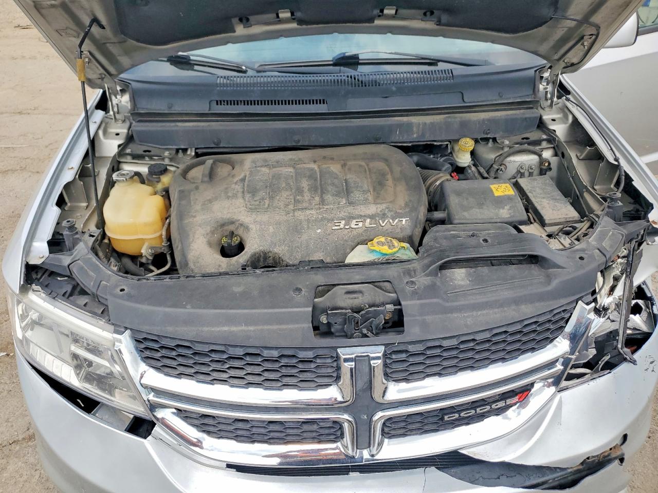 2014 Dodge Journey Sxt Серебряный vin: 3C4PDCBG7ET125005