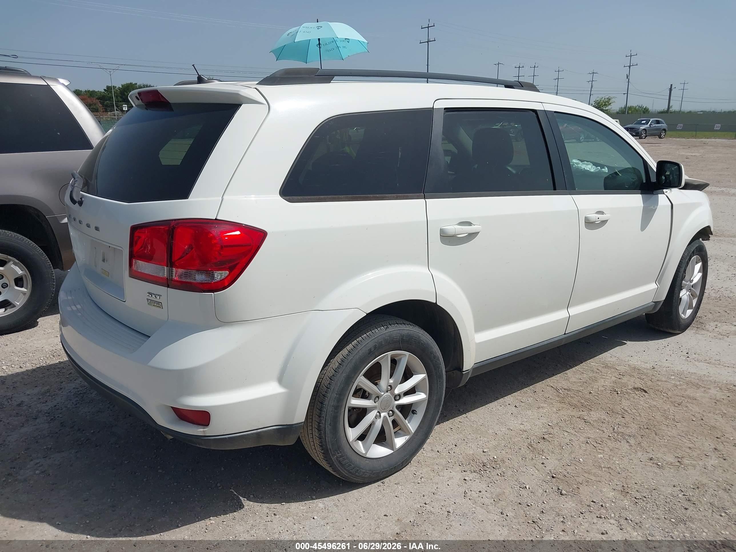 2014 Dodge Journey Sxt Белый vin: 3C4PDCBG7ET126803
