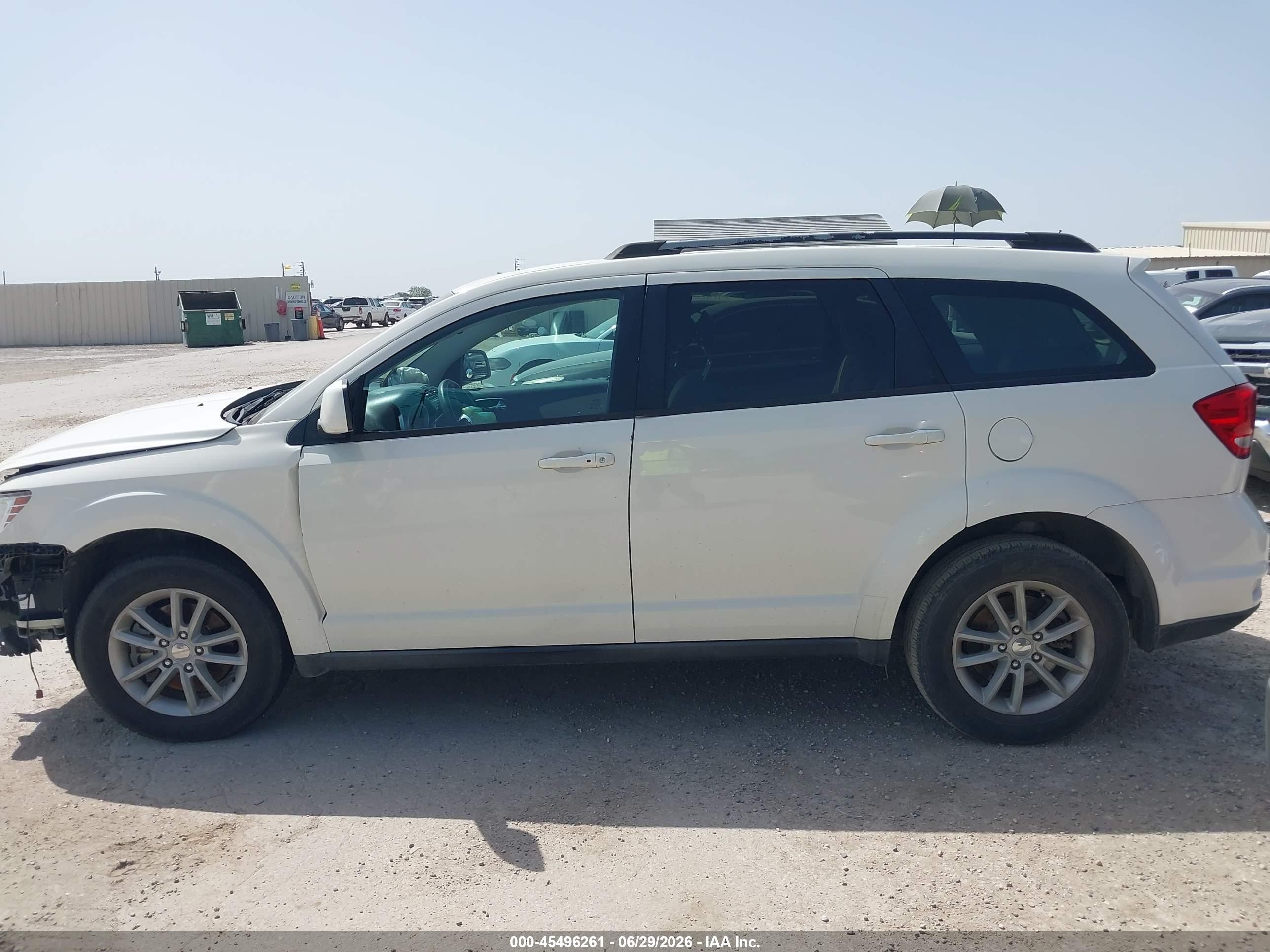 2014 Dodge Journey Sxt Белый vin: 3C4PDCBG7ET126803