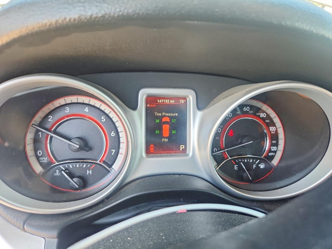 2015 Dodge Journey Sxt Серебряный vin: 3C4PDCBG7FT678450