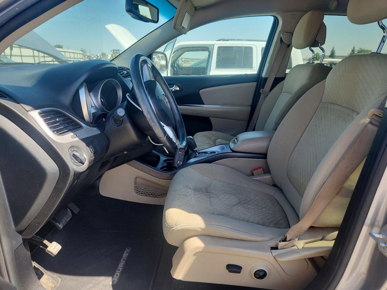 2015 Dodge Journey Sxt Серебряный vin: 3C4PDCBG7FT678450