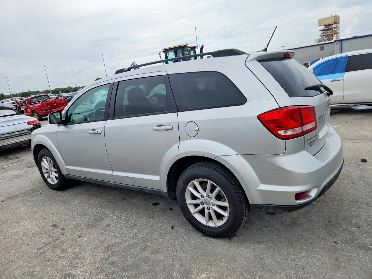 2013 Dodg Journey Silver vin: 3C4PDCBG8DT521586
