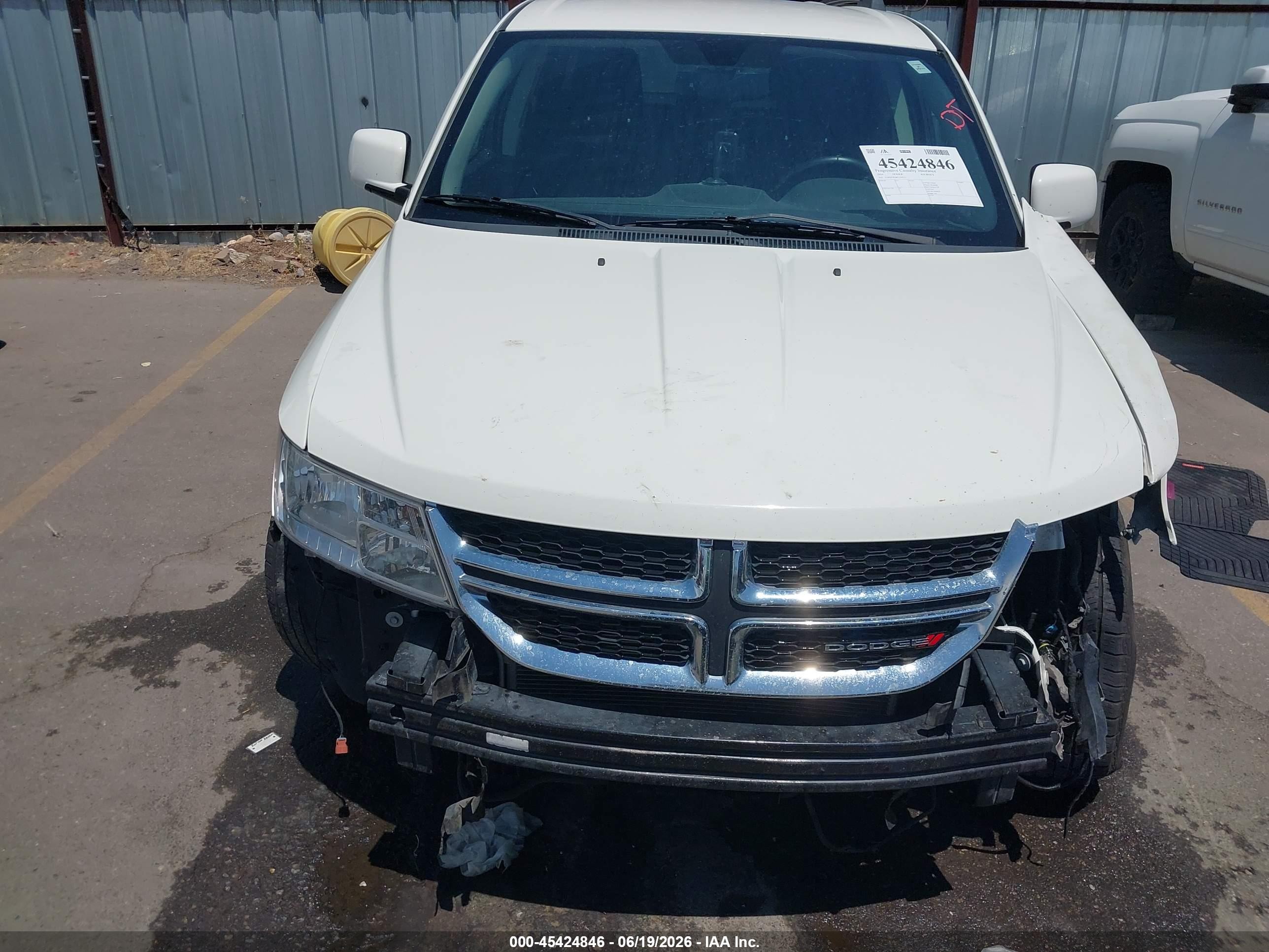 2014 Dodge Journey Sxt White vin: 3C4PDCBG8ET106723