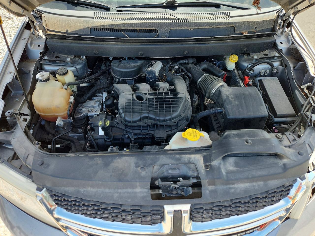 2015 Dodge Journey Sxt Silver vin: 3C4PDCBG8FT686508