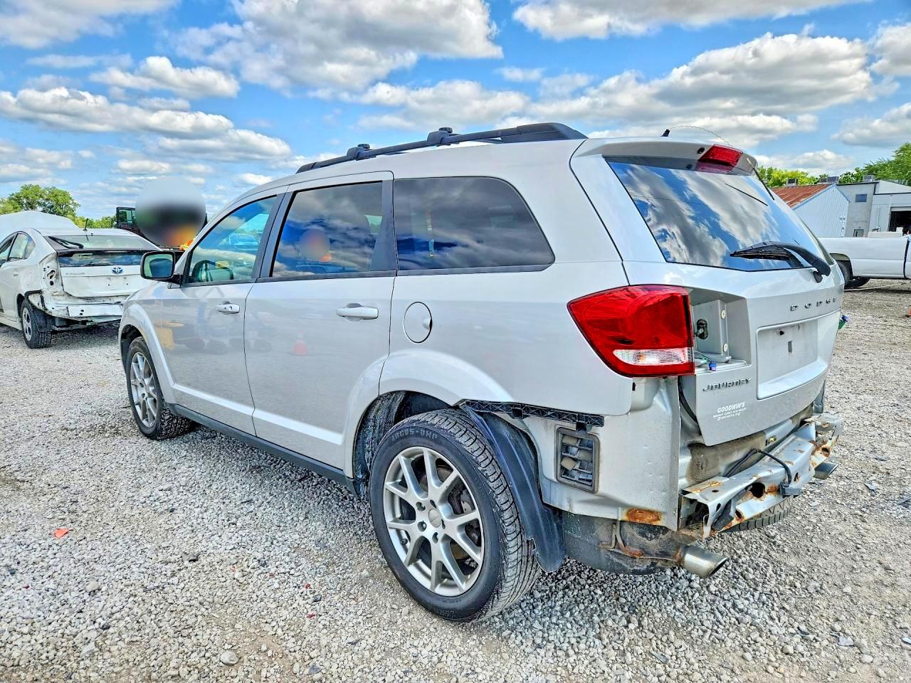 2013 Dodge Journey Sxt Silver vin: 3C4PDCBG9DT677071