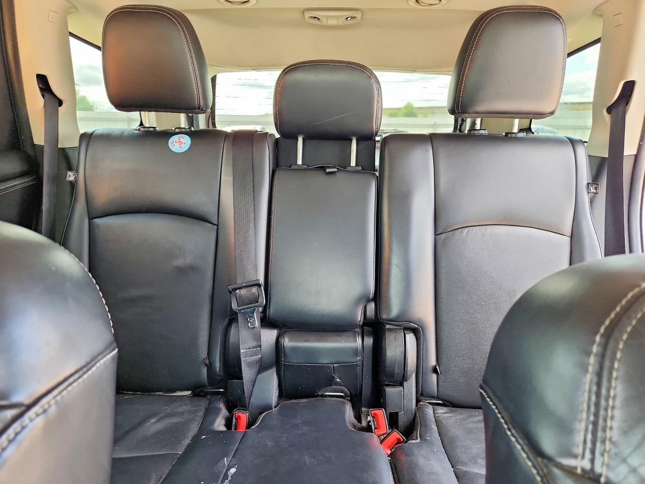 2013 Dodge Journey Sxt Silver vin: 3C4PDCBG9DT677071