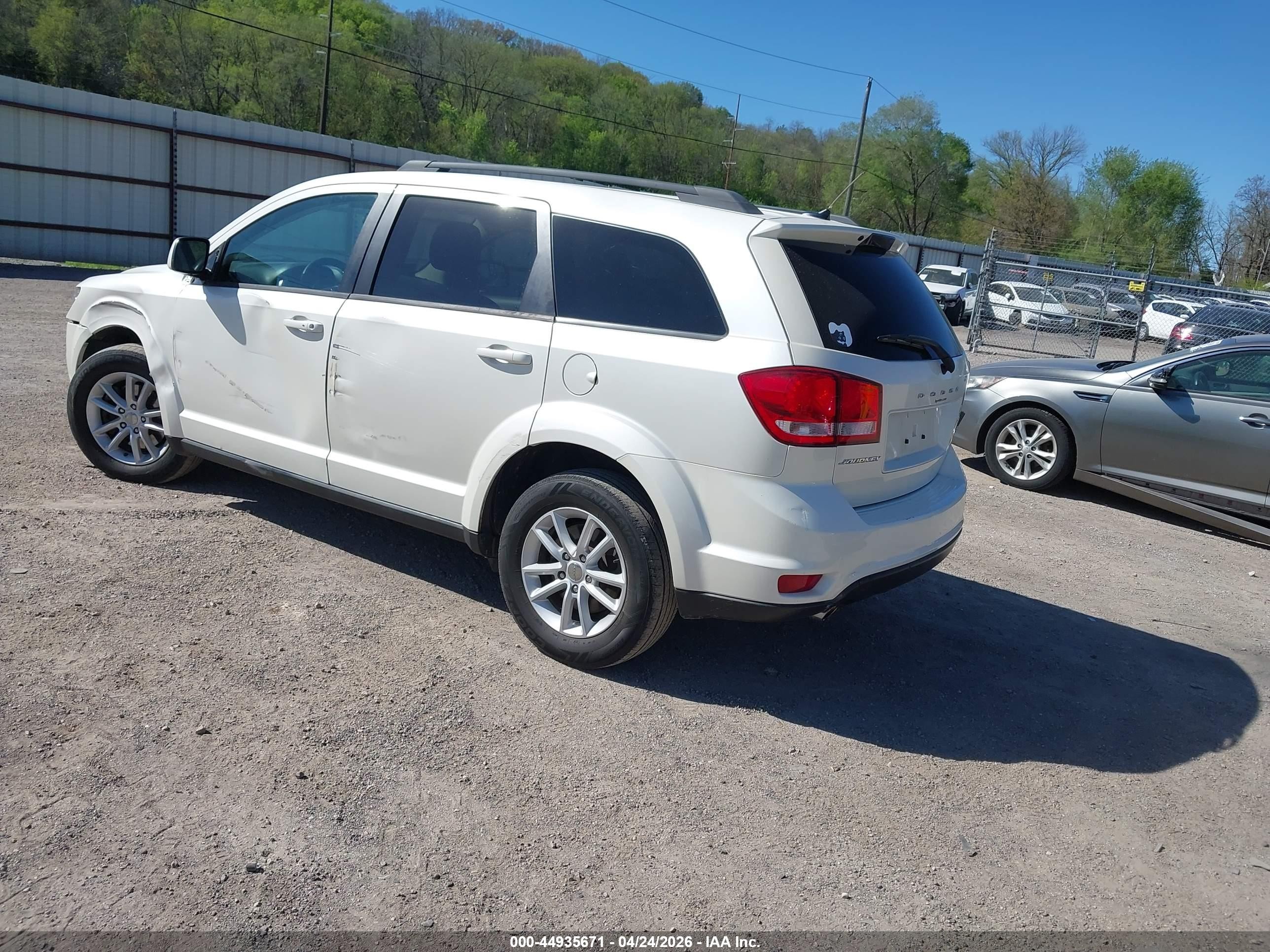 2014 Dodge Journey Sxt White vin: 3C4PDCBG9ET112207