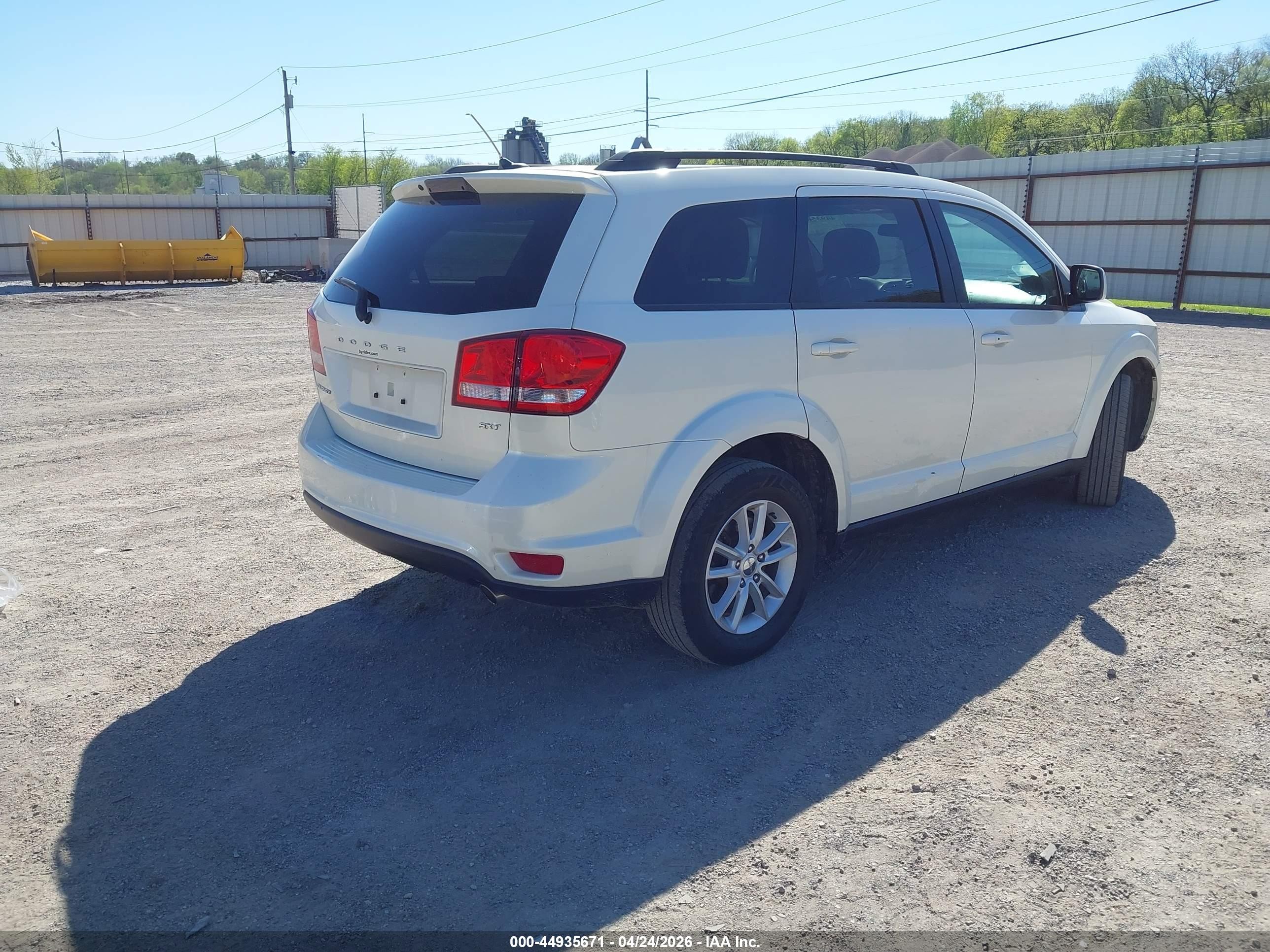 2014 Dodge Journey Sxt White vin: 3C4PDCBG9ET112207