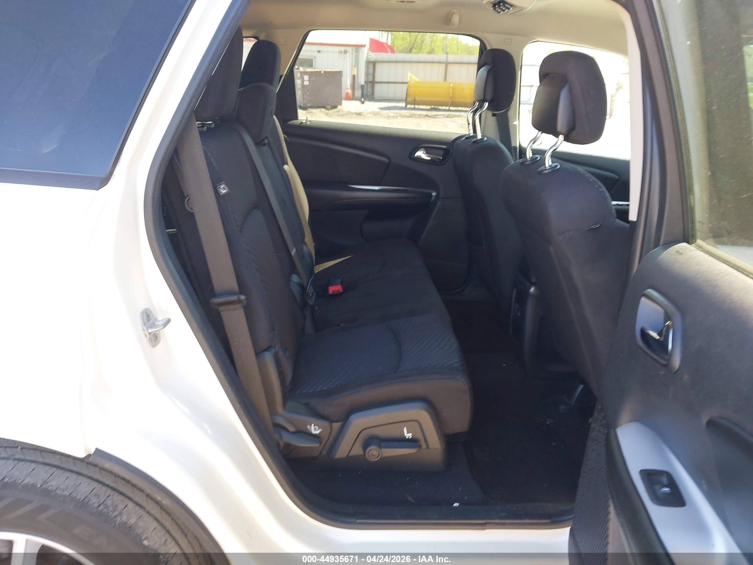 2014 Dodge Journey Sxt White vin: 3C4PDCBG9ET112207