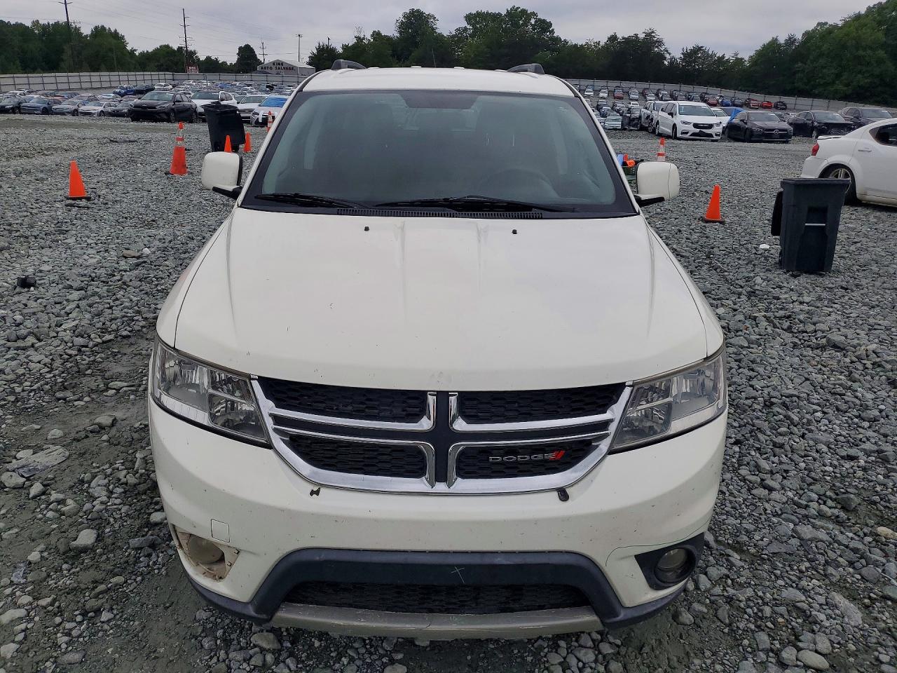 2014 Dodge Journey Sxt White vin: 3C4PDCBG9ET178434