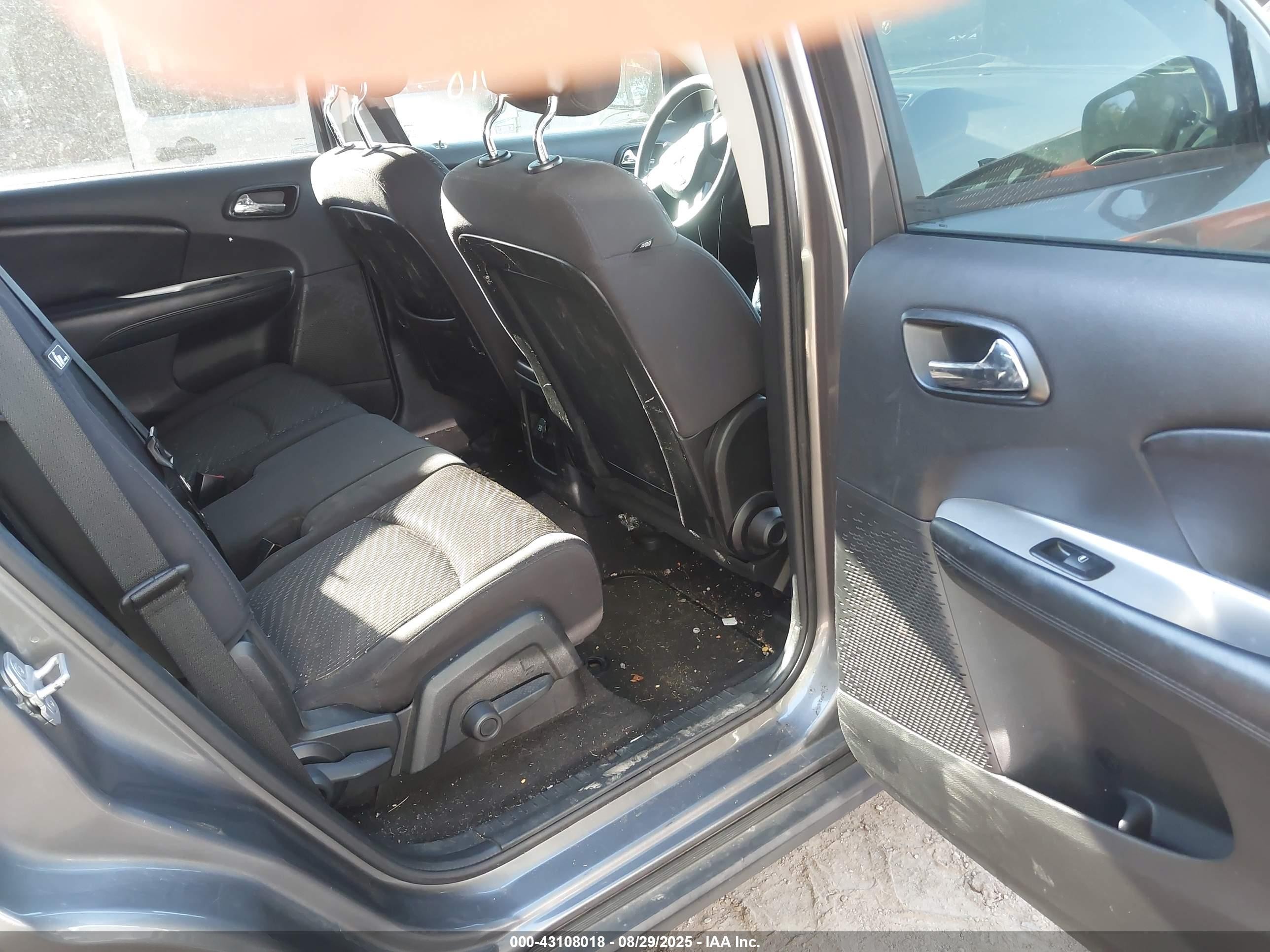 2013 Dodge Journey Sxt Серый vin: 3C4PDCBGXDT626033