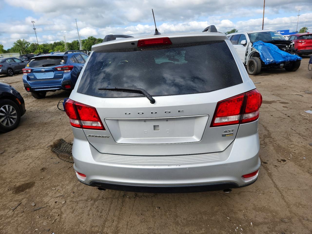 2014 Dodge Journey Sxt Silver vin: 3C4PDCBGXET118632