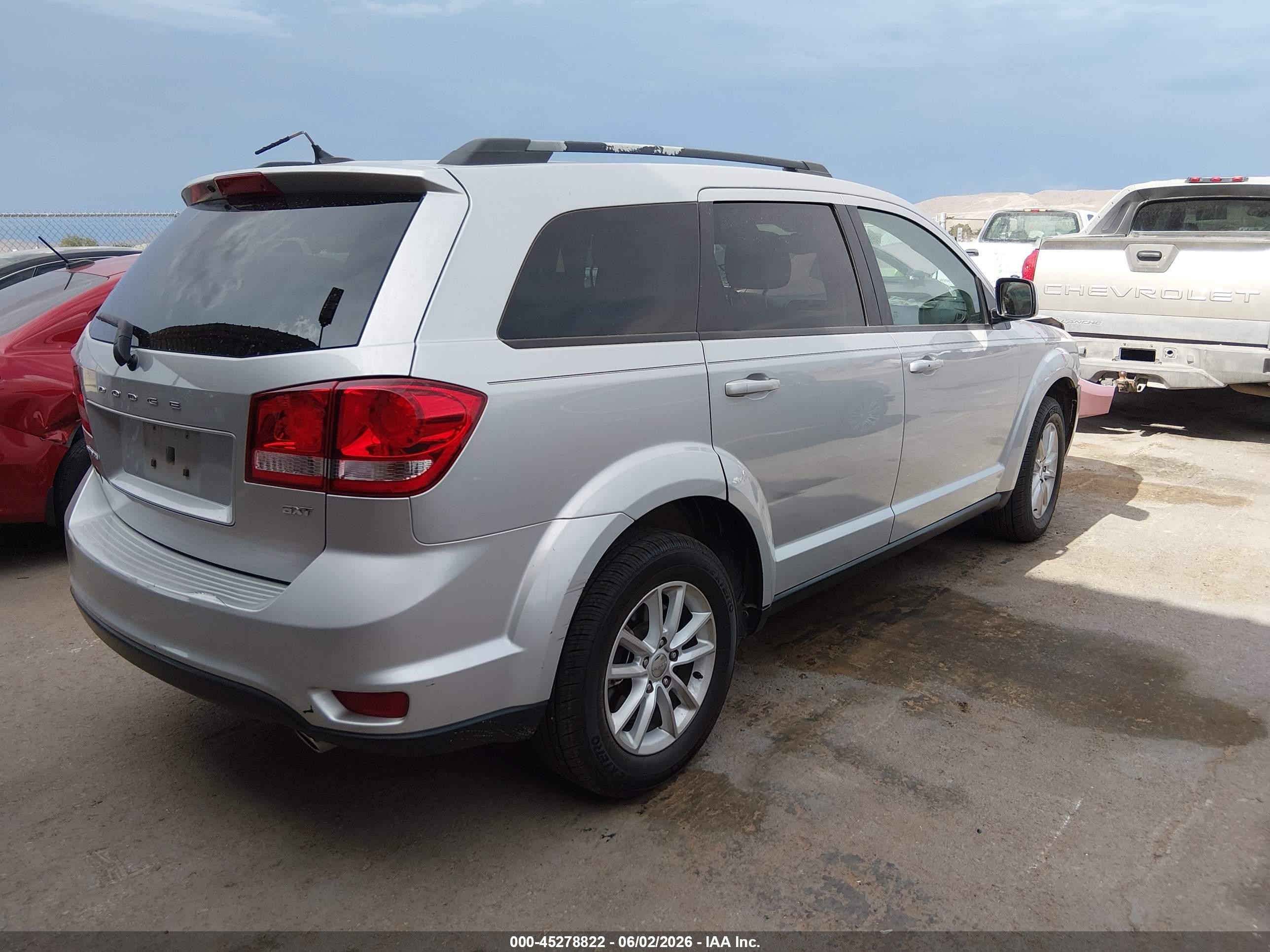 2014 Dodge Journey Sxt Silver vin: 3C4PDCBGXET244537