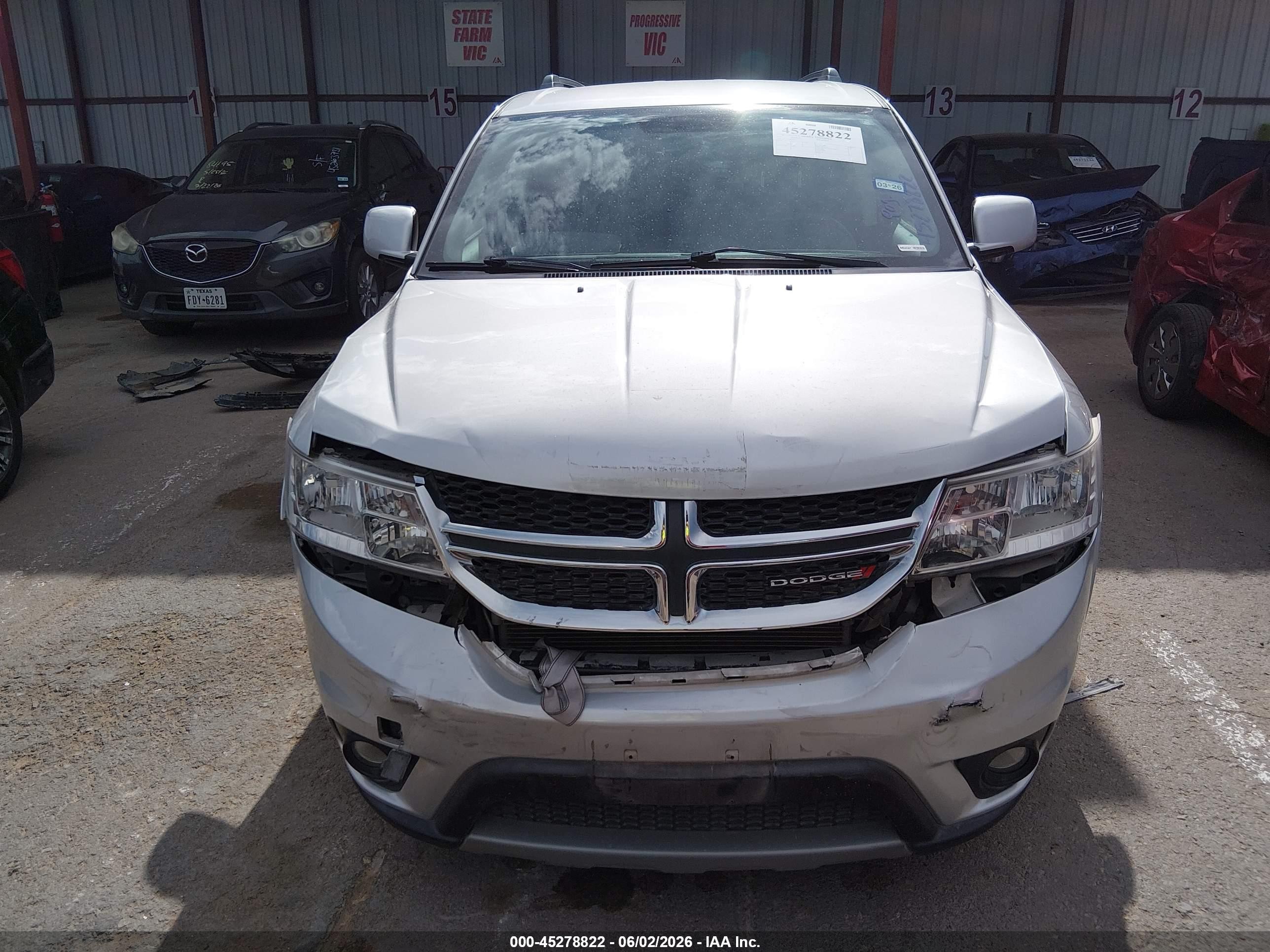 2014 Dodge Journey Sxt Silver vin: 3C4PDCBGXET244537