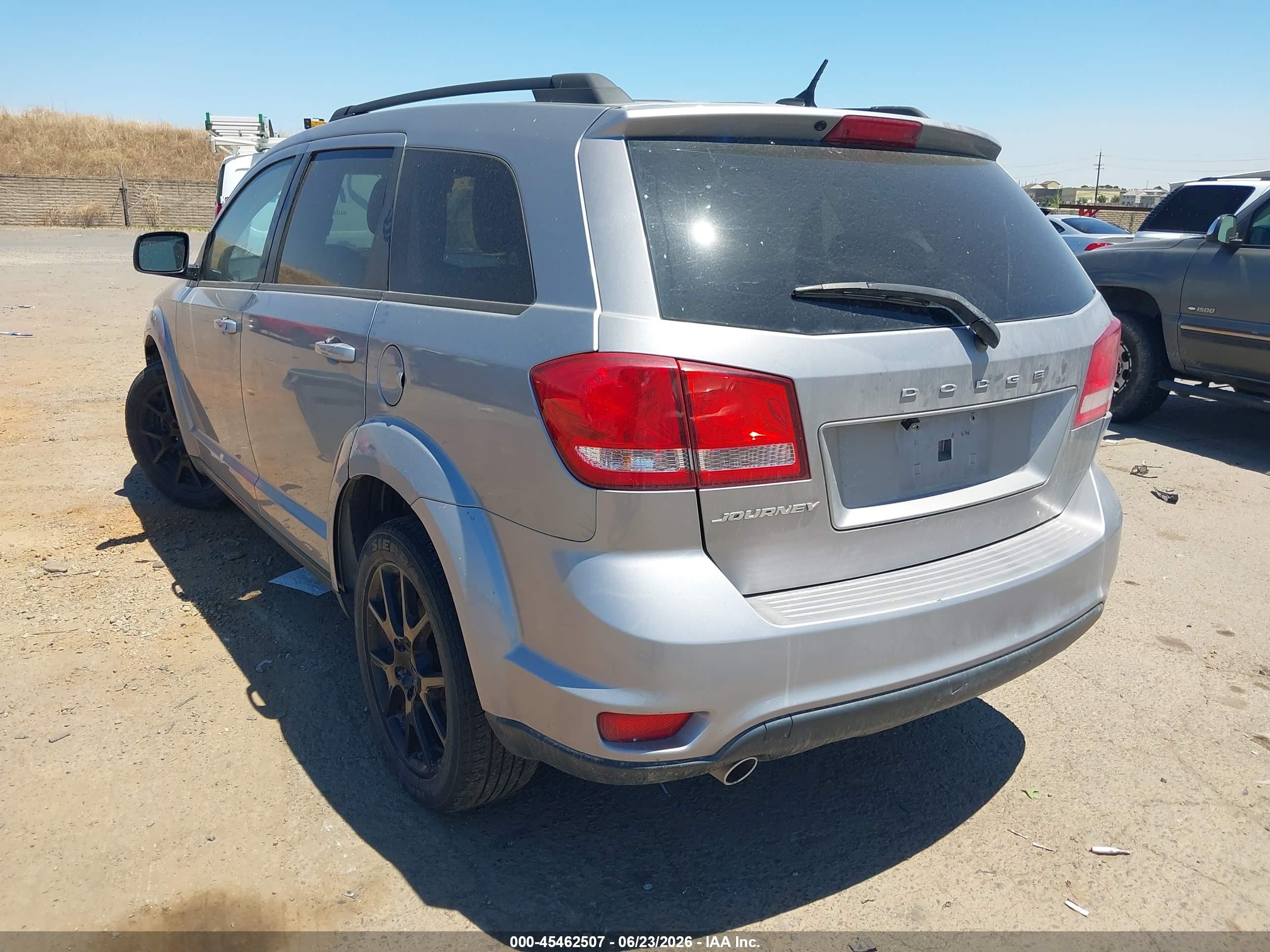 2015 Dodge Journey Sxt Silver vin: 3C4PDCBGXFT699650