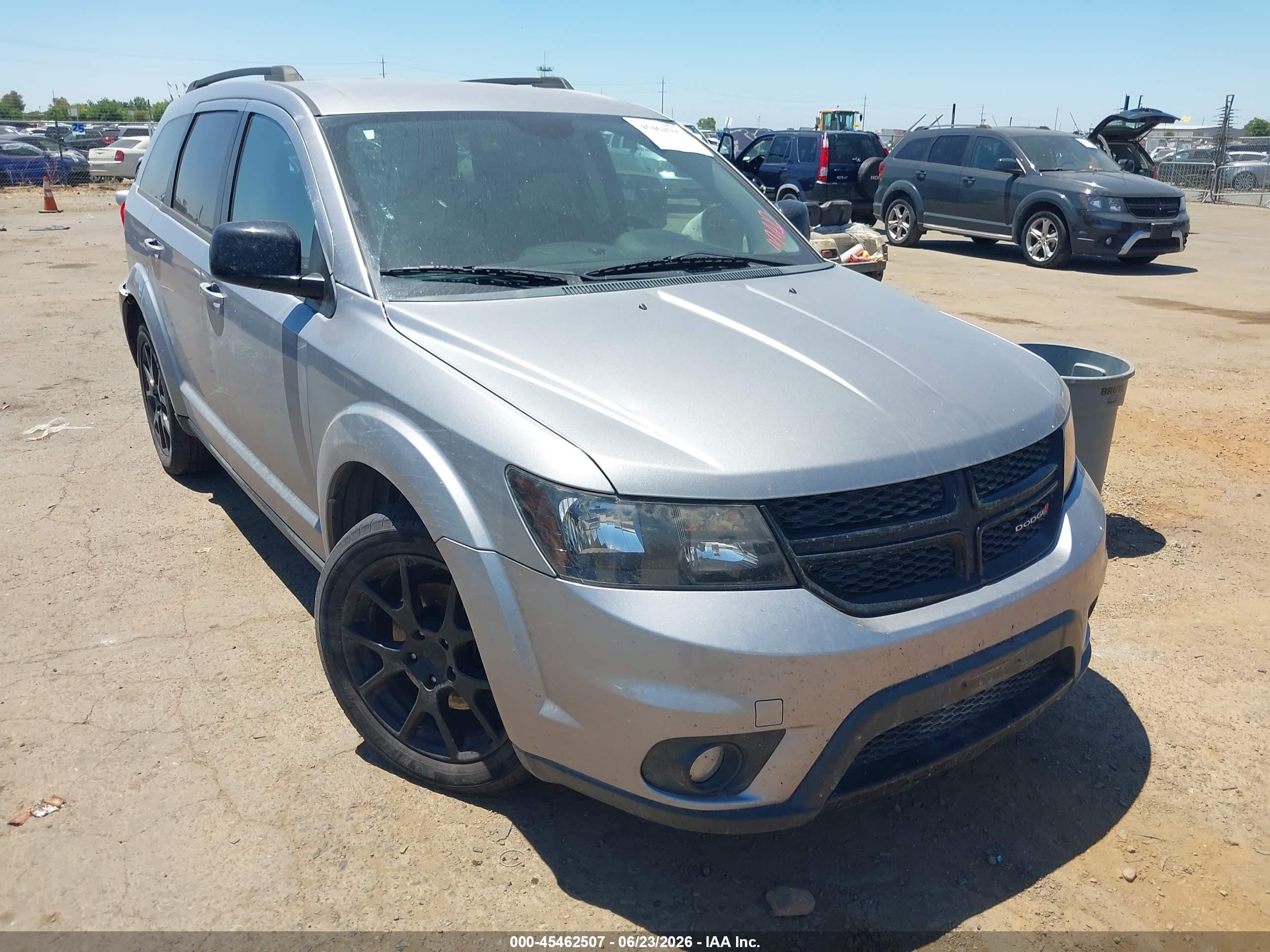 2015 Dodge Journey Sxt Silver vin: 3C4PDCBGXFT699650