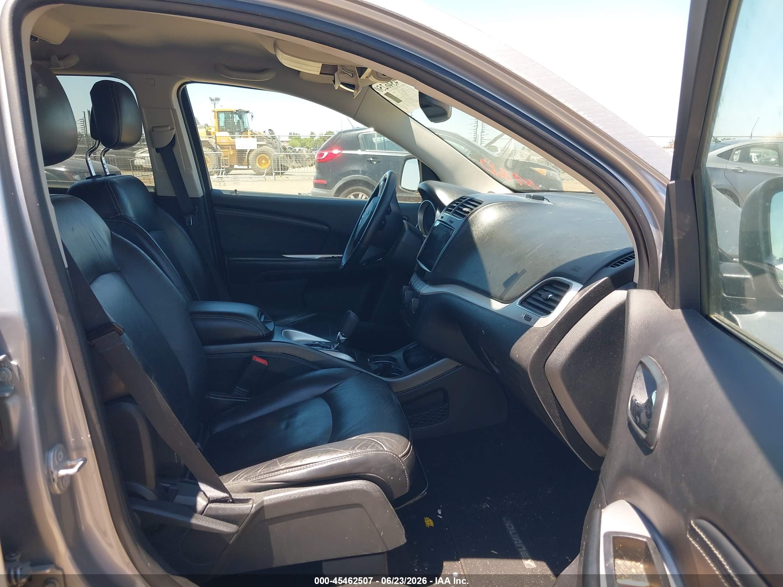 2015 Dodge Journey Sxt Silver vin: 3C4PDCBGXFT699650