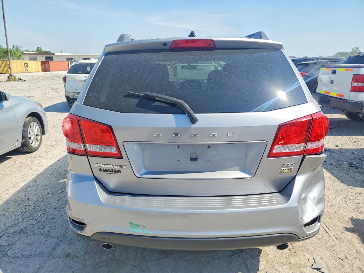 2017 Dodge Journey Sxt Silver vin: 3C4PDCBGXHT588857