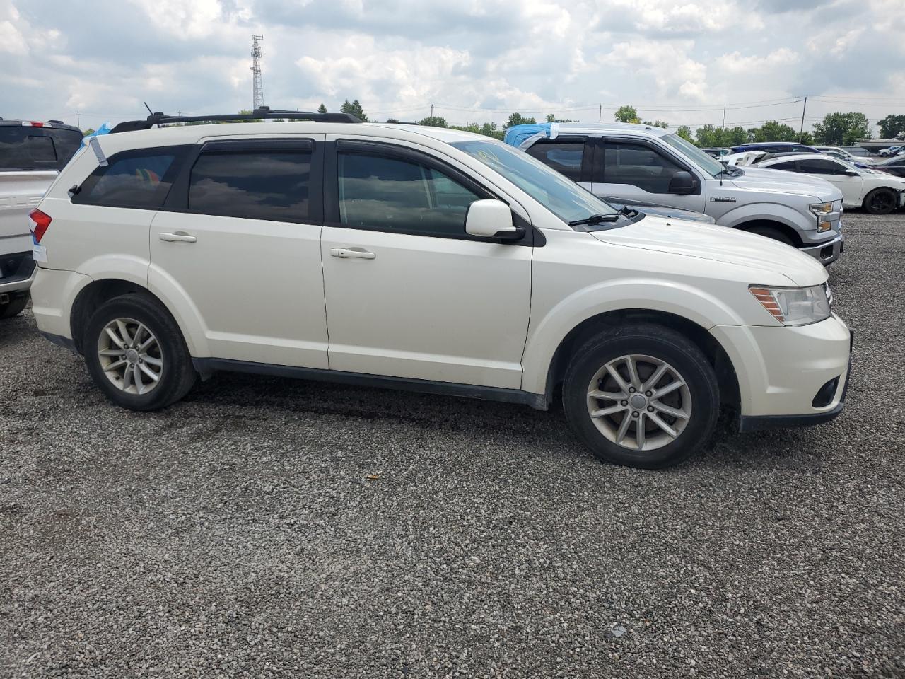2013 Dodge Journey Sxt White vin: 3C4PDCCG4DT693791