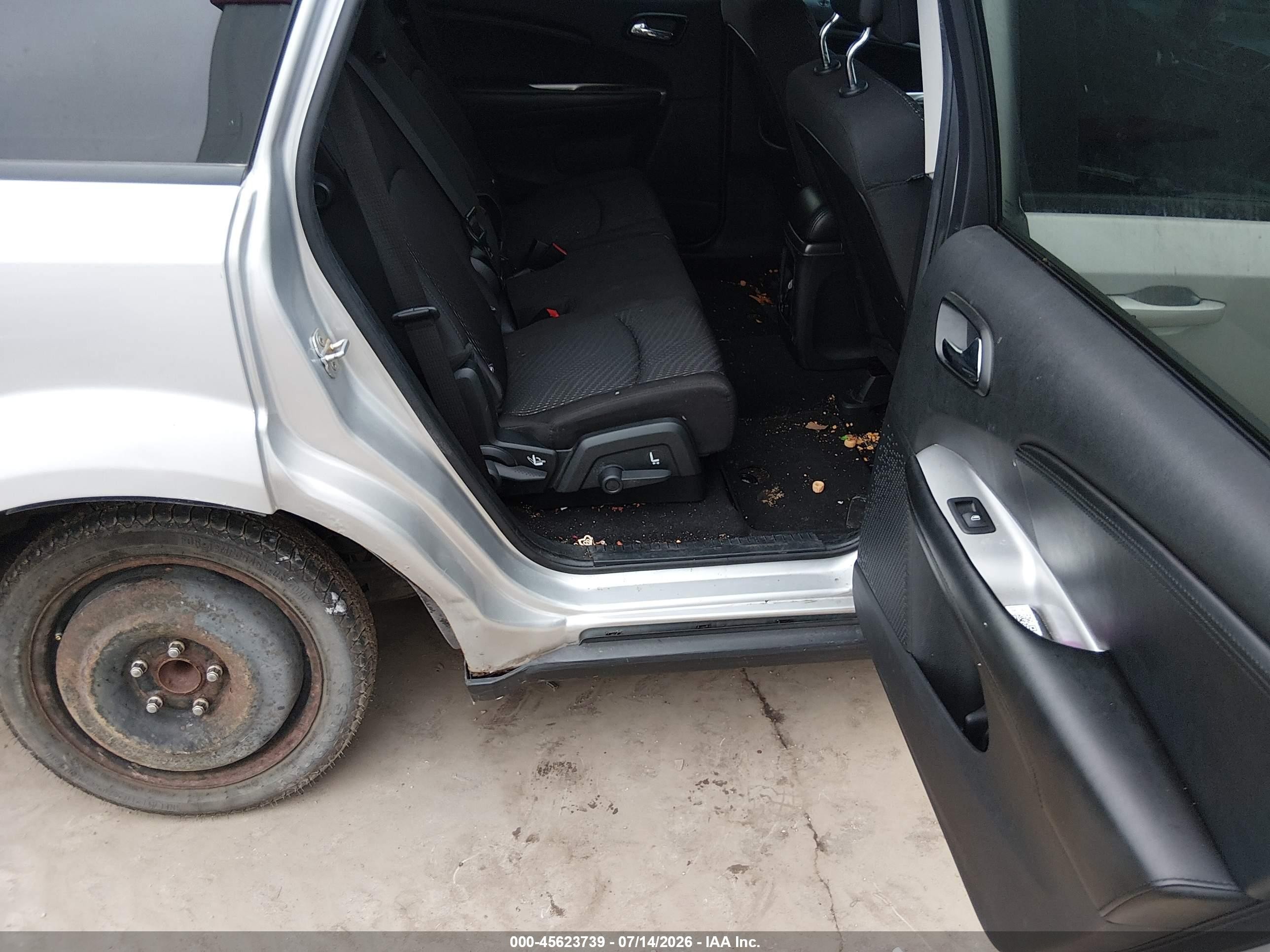 2014 Dodge Journey Sxt Silver vin: 3C4PDCCG6ET136155
