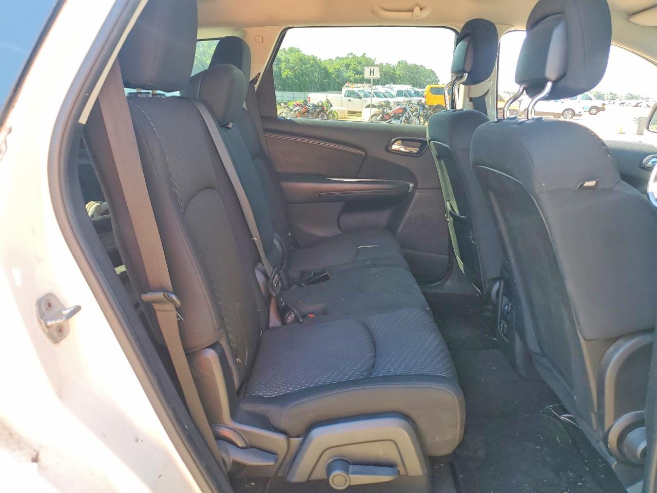 2012 Dodge Journey Sxt White vin: 3C4PDCCG8CT188125