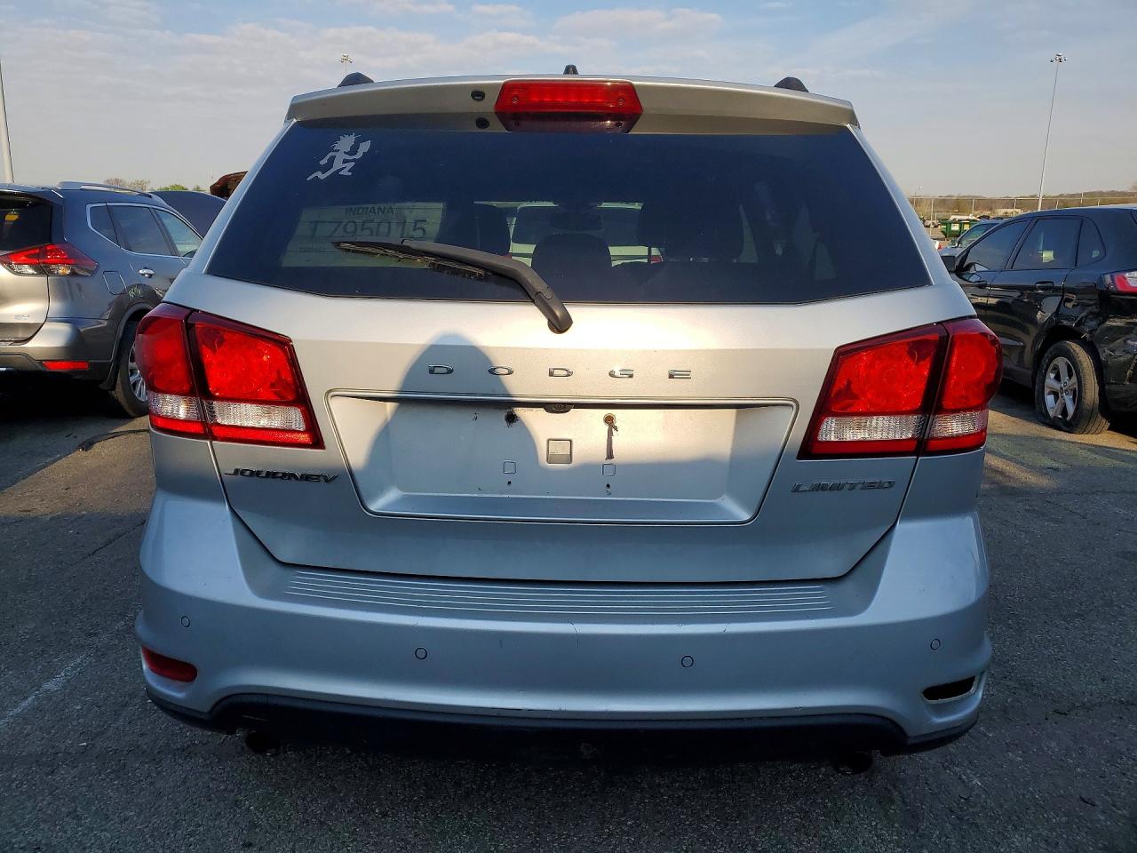 2014 Dodge Journey Limited Silver vin: 3C4PDCDG0ET182711