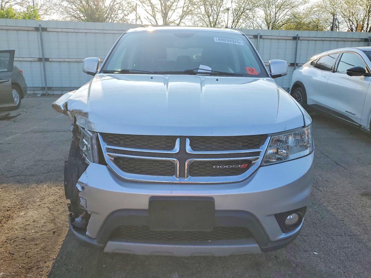 2014 Dodge Journey Limited Silver vin: 3C4PDCDG0ET182711