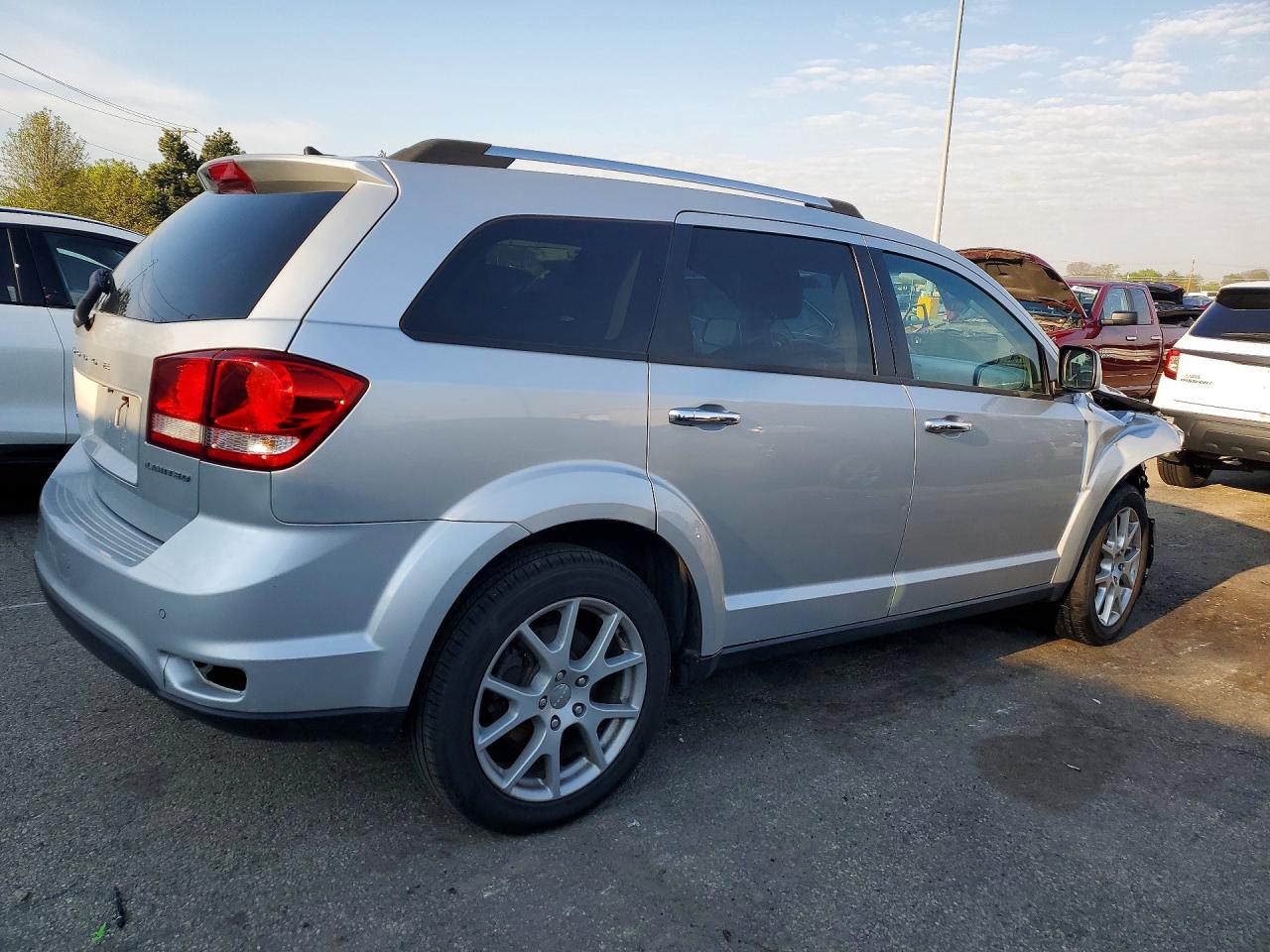 2014 Dodge Journey Limited Silver vin: 3C4PDCDG0ET182711