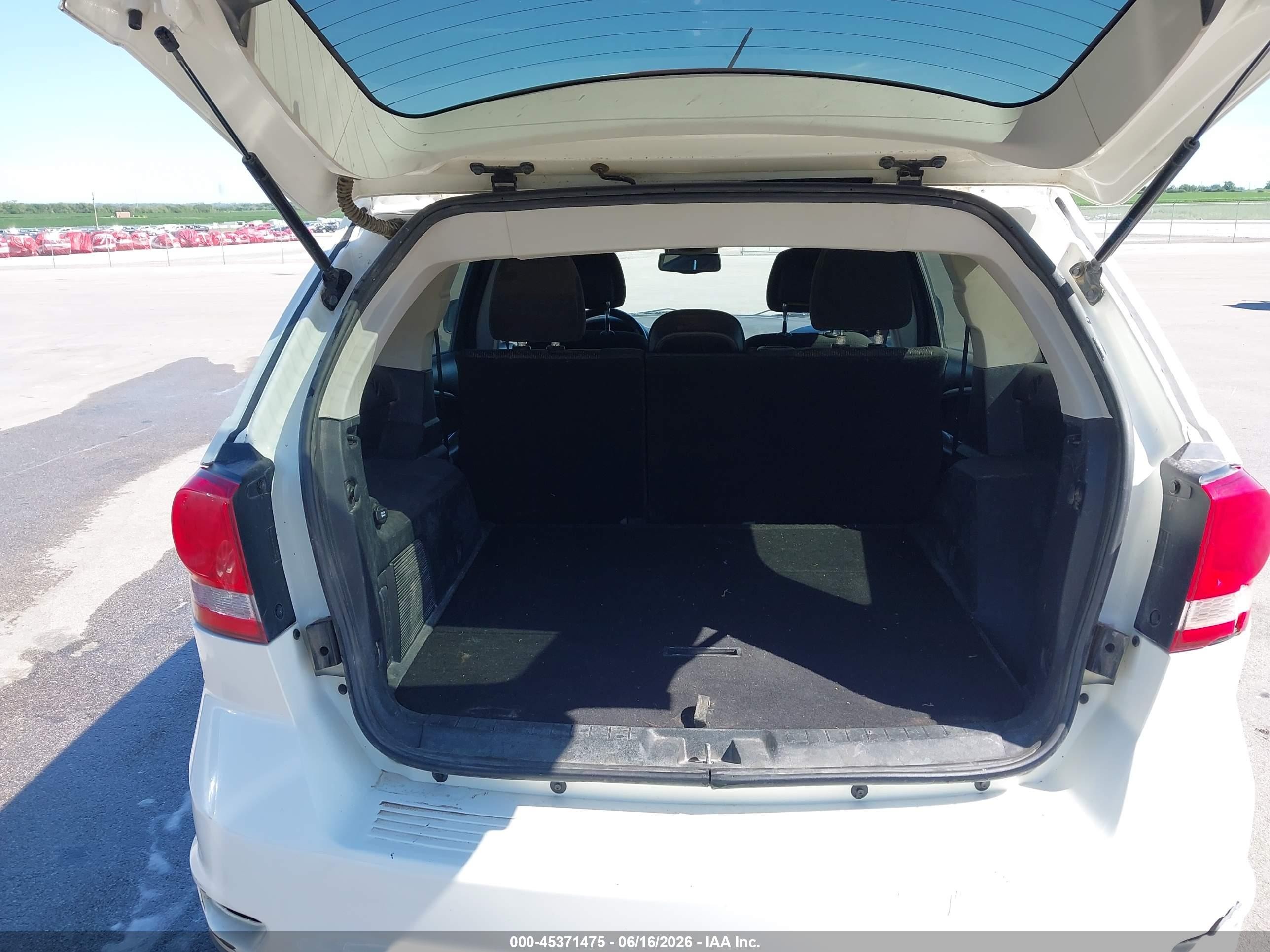 2012 Dodge Journey Crew Белый vin: 3C4PDCDG2CT146645