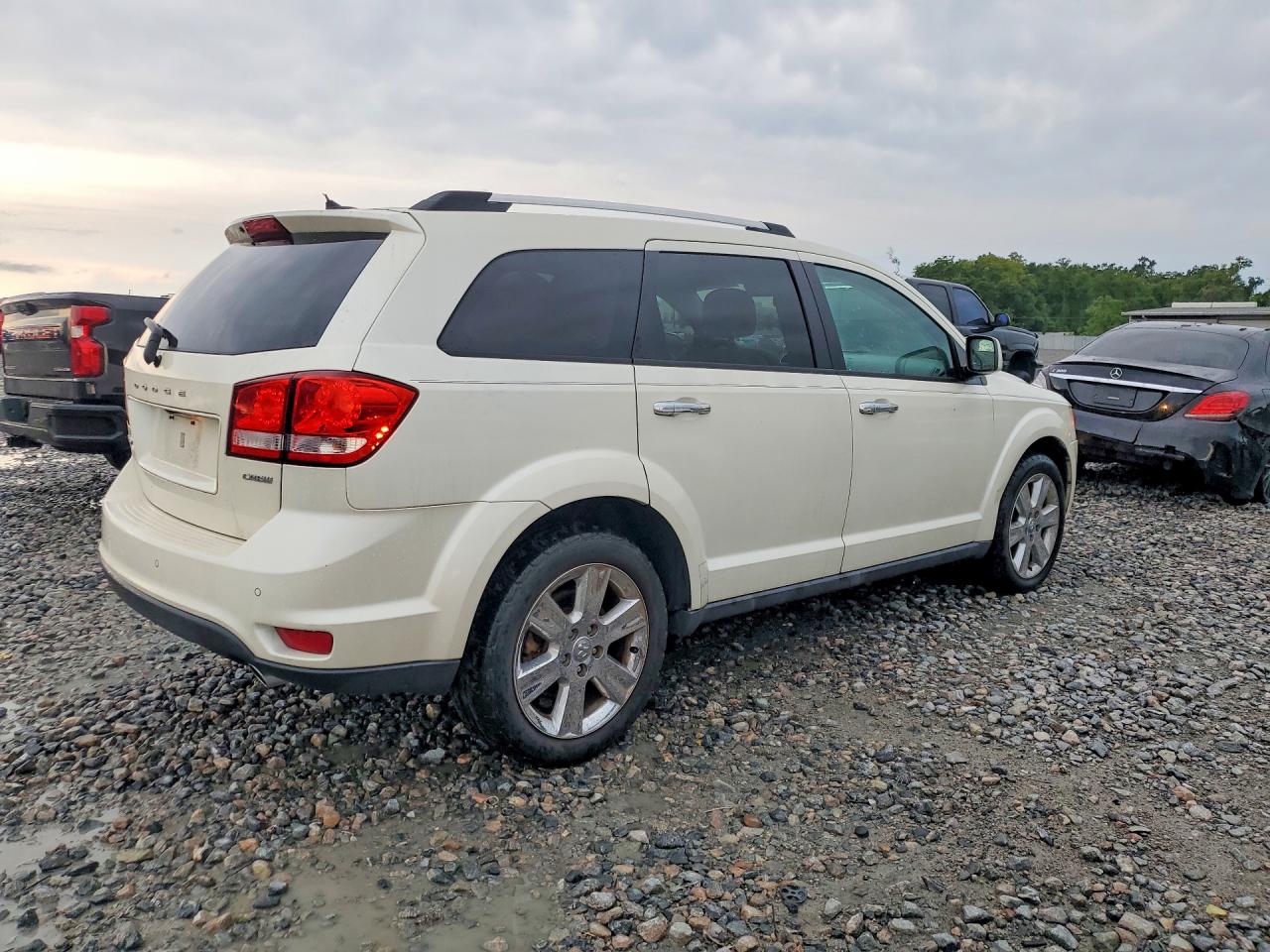 2012 Dodge Journey Crew White vin: 3C4PDCDG3CT353643