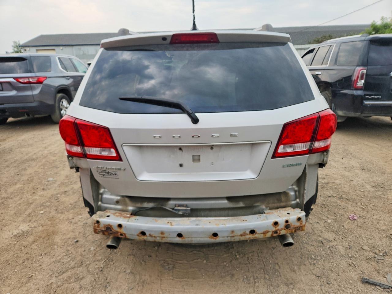 2013 Dodge Journey Crew Silver vin: 3C4PDCDG8DT588489