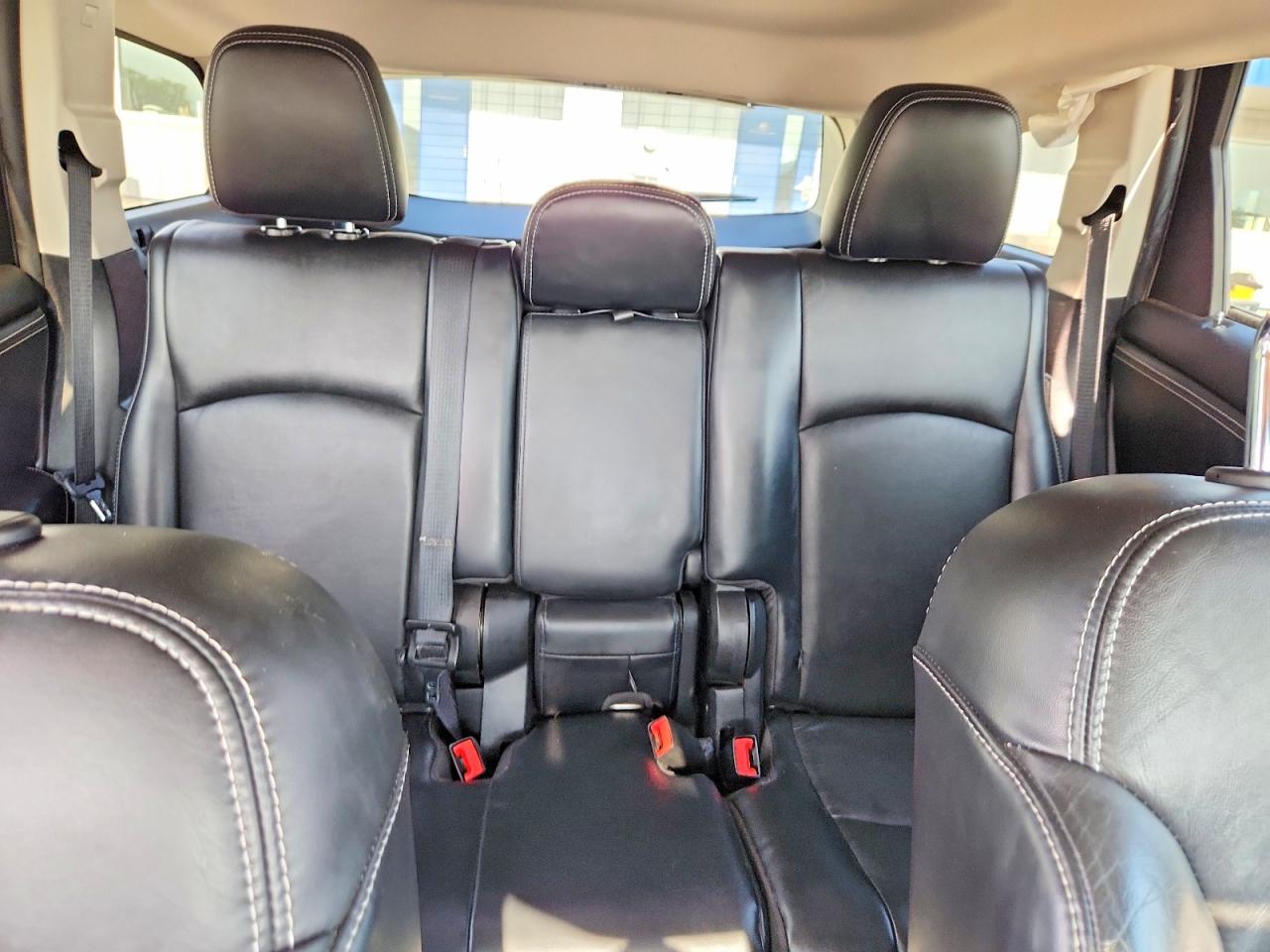 2013 Dodge Journey Silver vin: 3C4PDCDG8DT589027