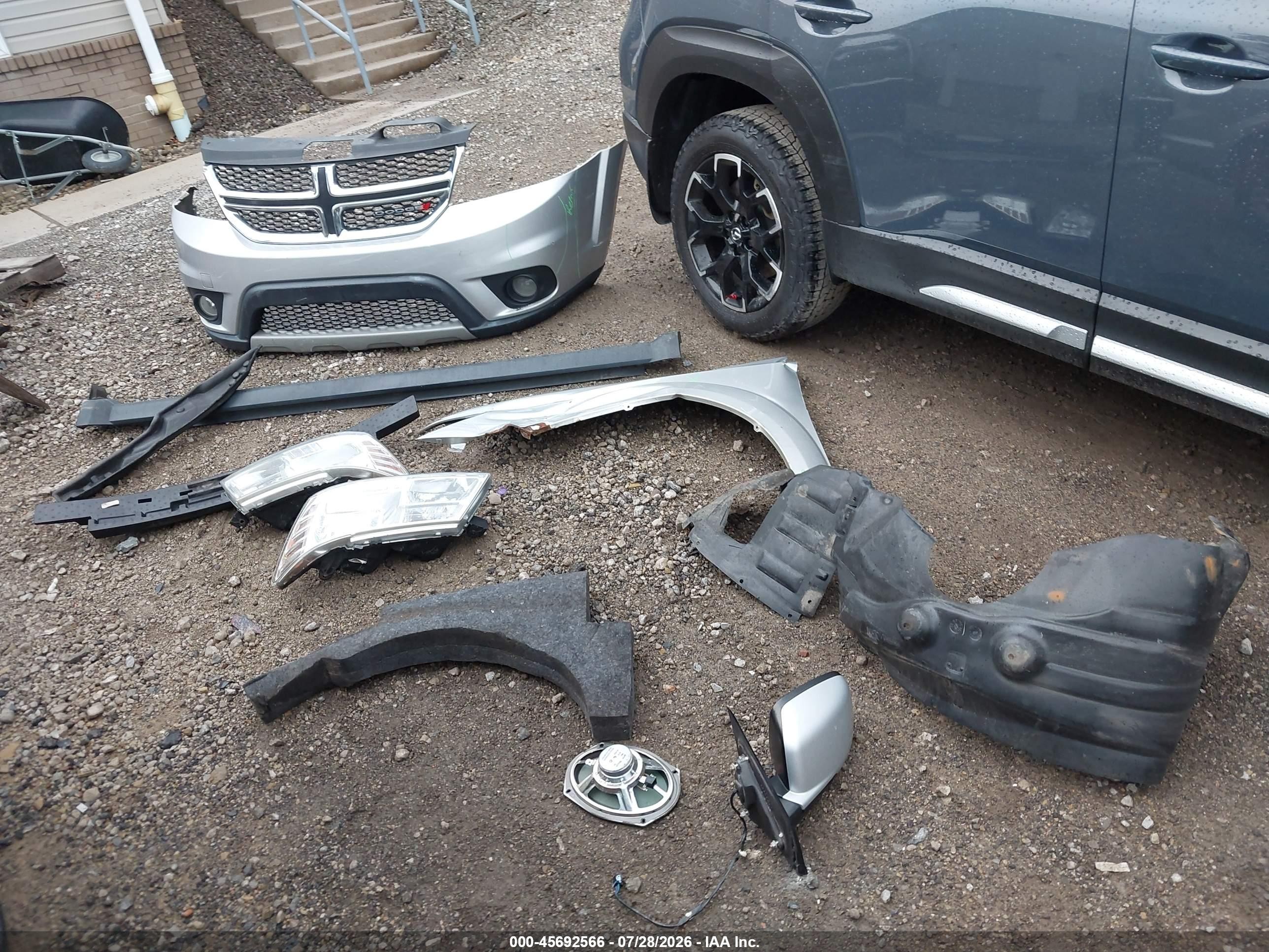 2012 Dodge Journey Crew Silver vin: 3C4PDCDGXCT369032