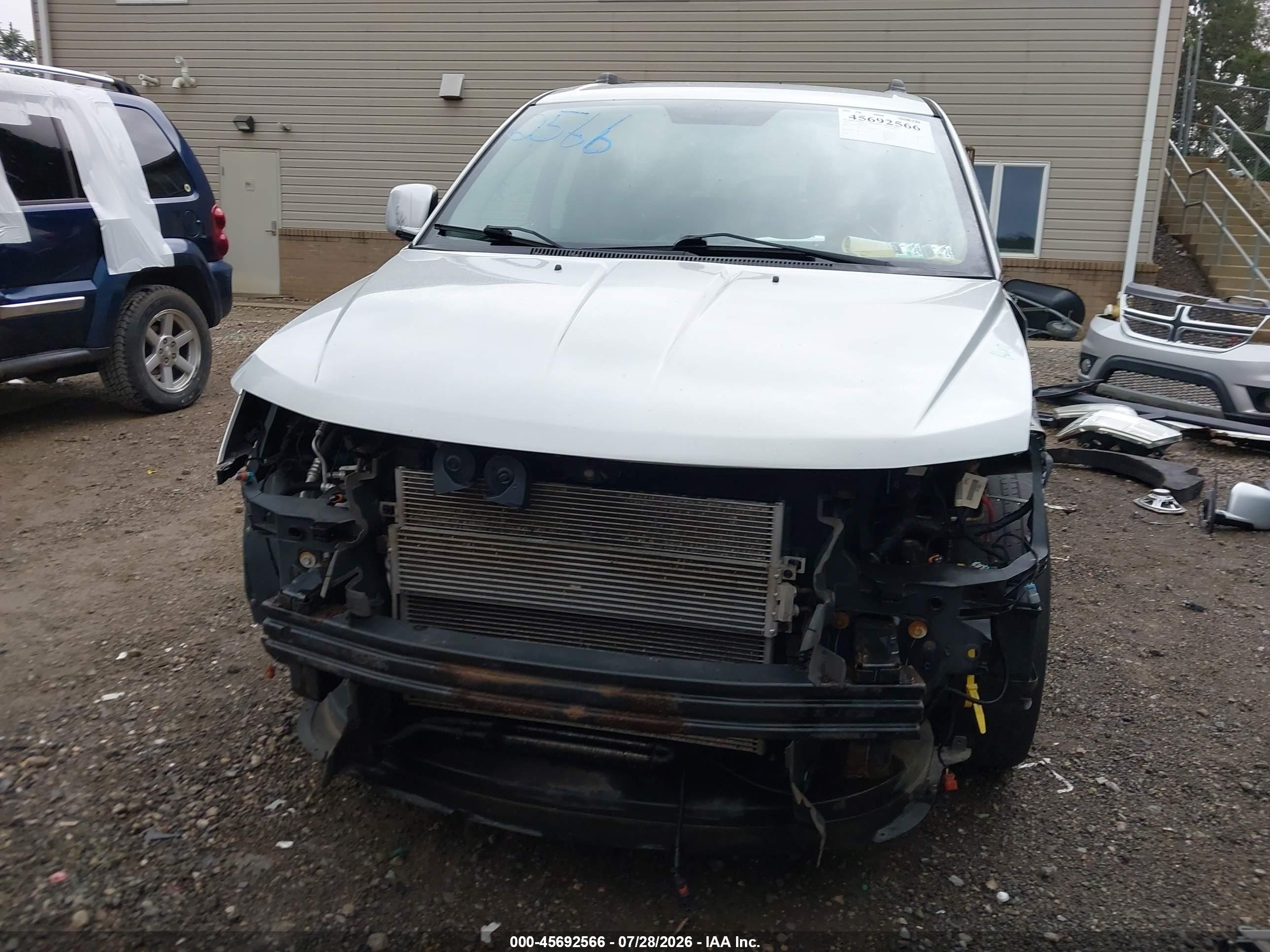 2012 Dodge Journey Crew Silver vin: 3C4PDCDGXCT369032