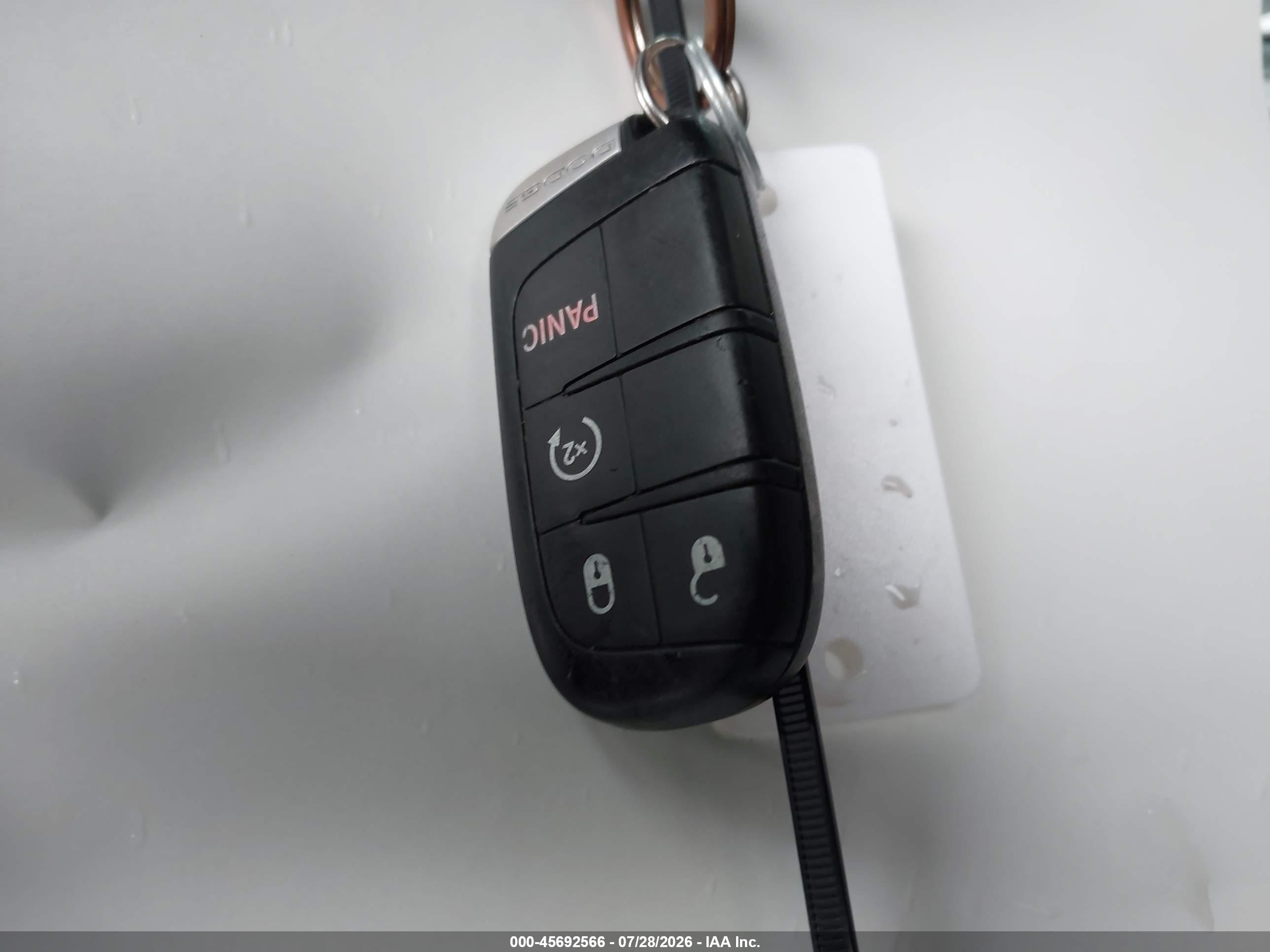2012 Dodge Journey Crew Silver vin: 3C4PDCDGXCT369032