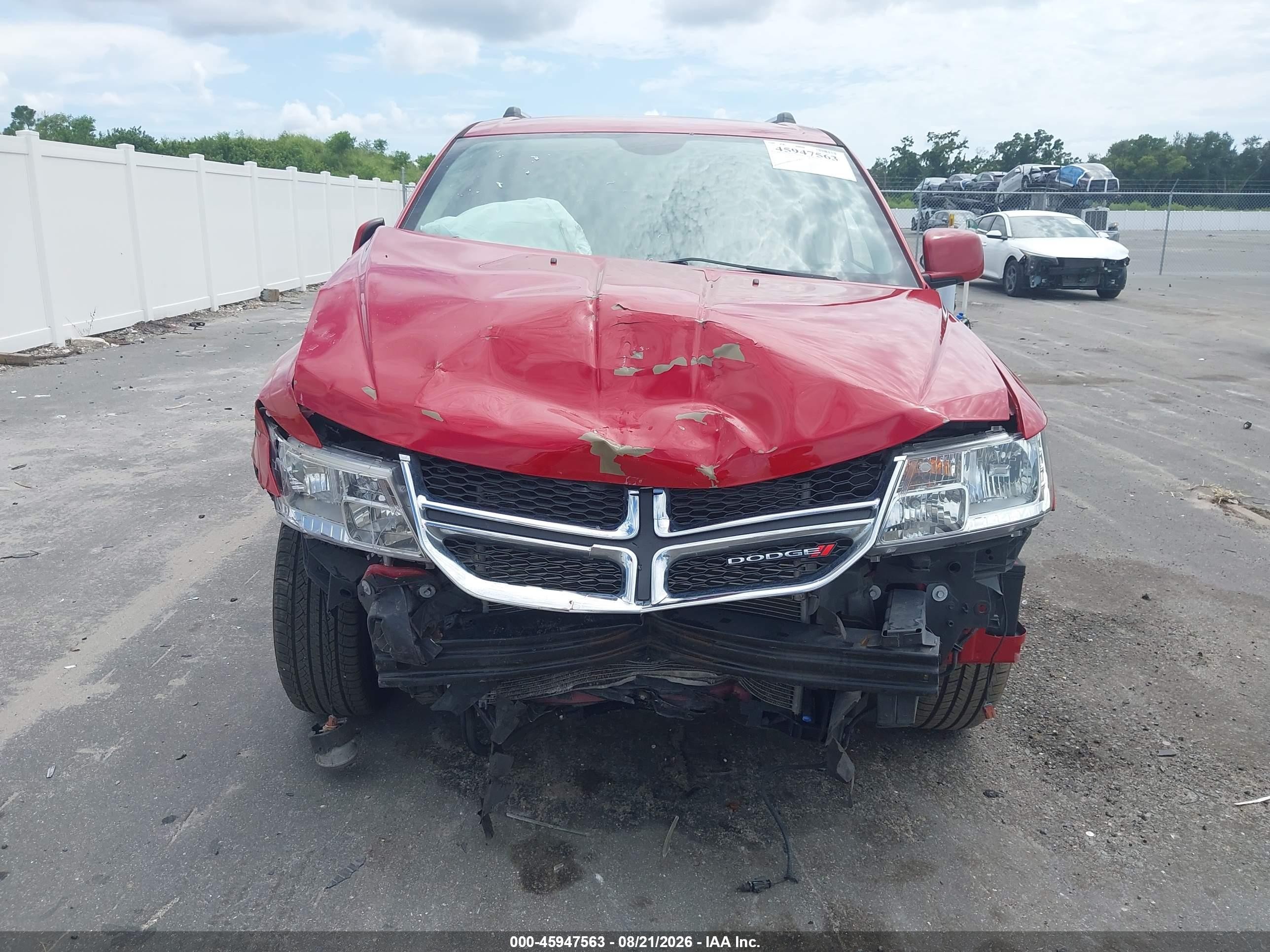 2014 Dodge Journey Limited Red vin: 3C4PDCDGXET237410