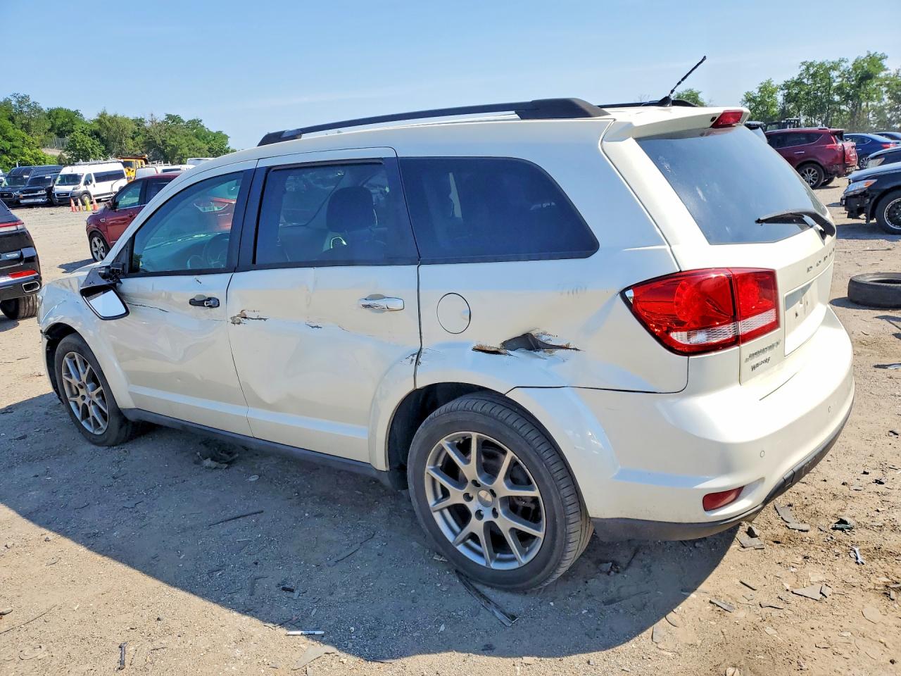 2013 Dodge Journey R/t White vin: 3C4PDCEG4DT712028