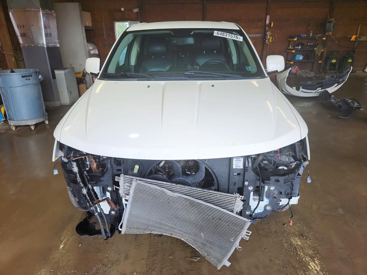 2016 Dodge Journey R/t White vin: 3C4PDCEG8GT223832
